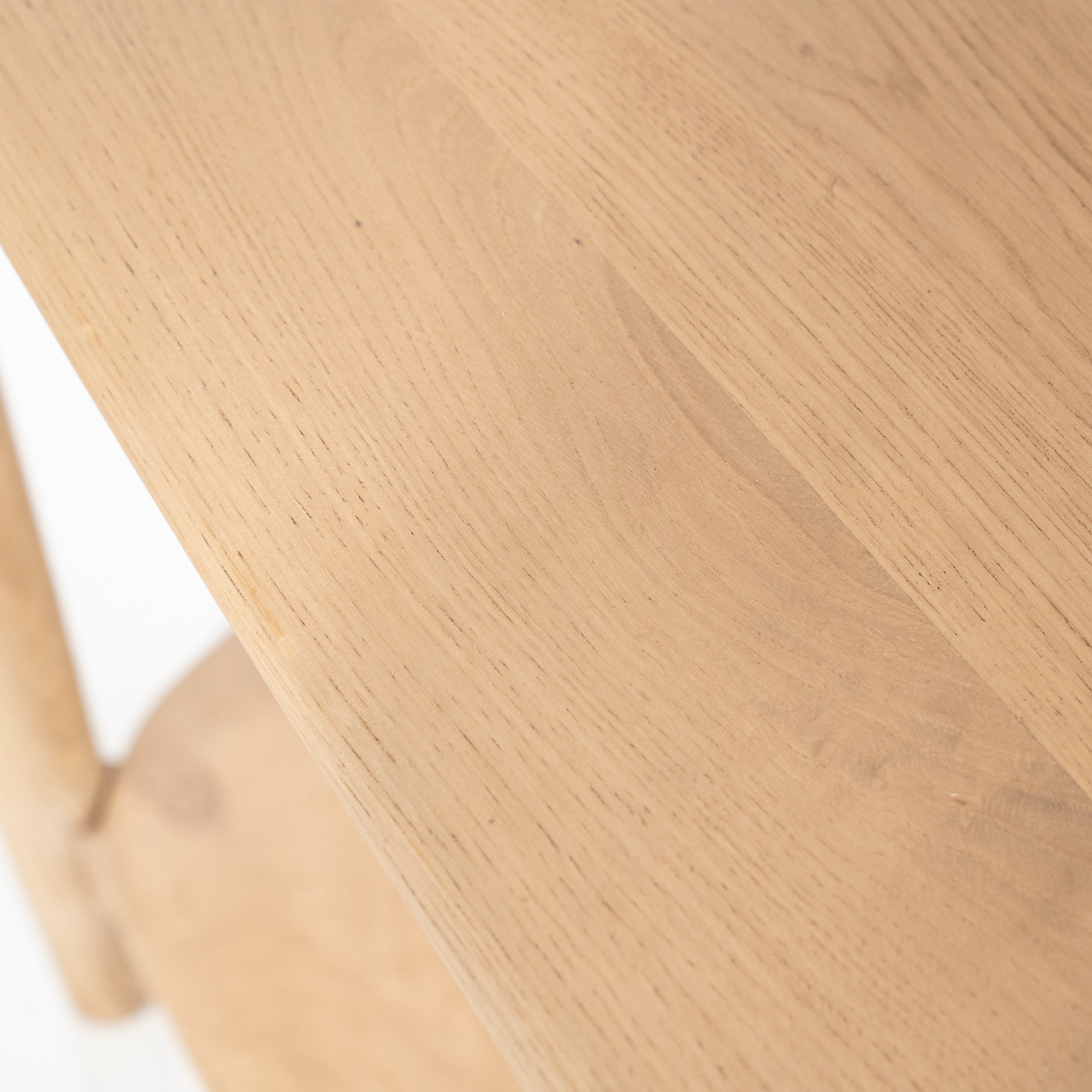 Regál SELBU z dubového dřeva