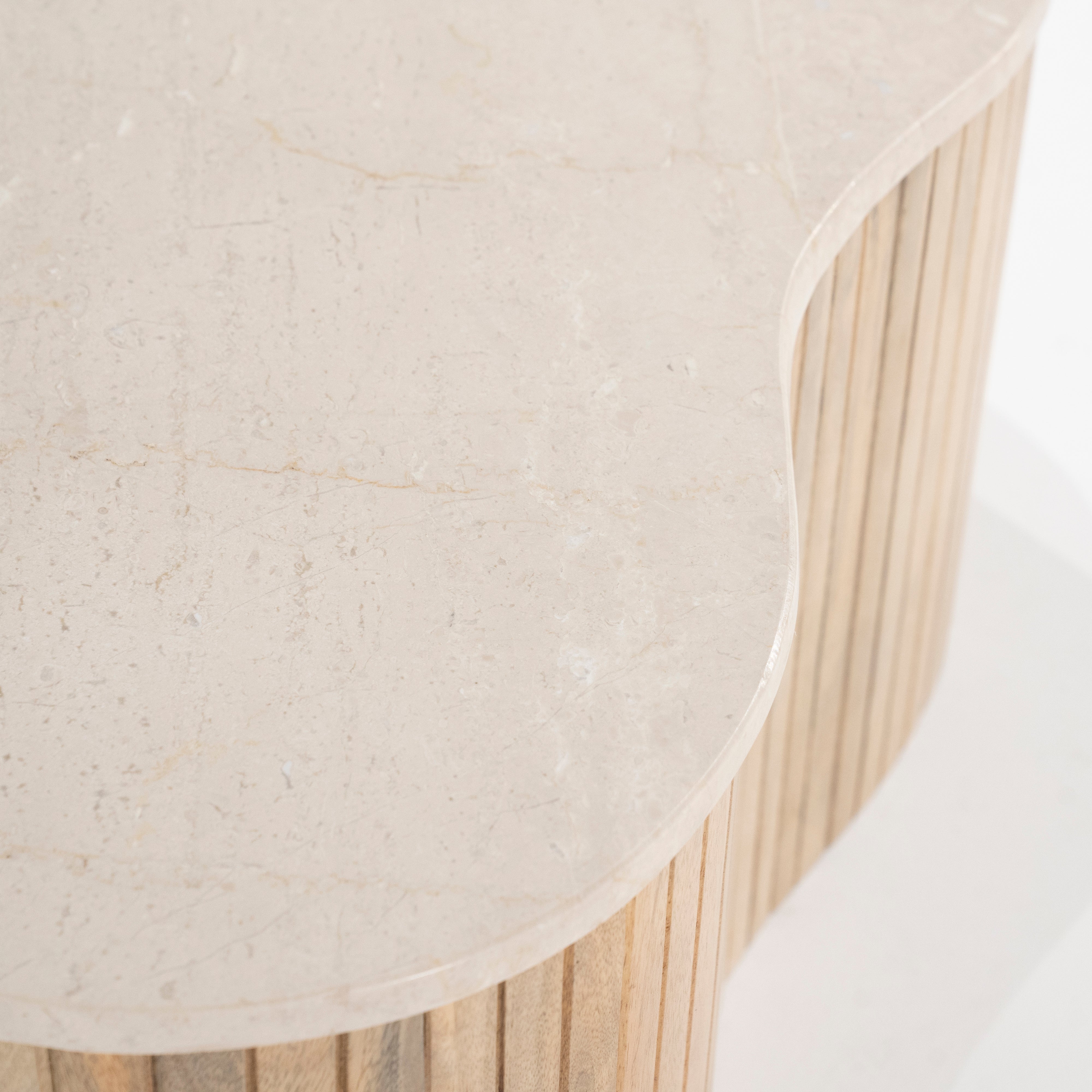 Stolik kawowy KIRA drewno mango z marmurowym blatem