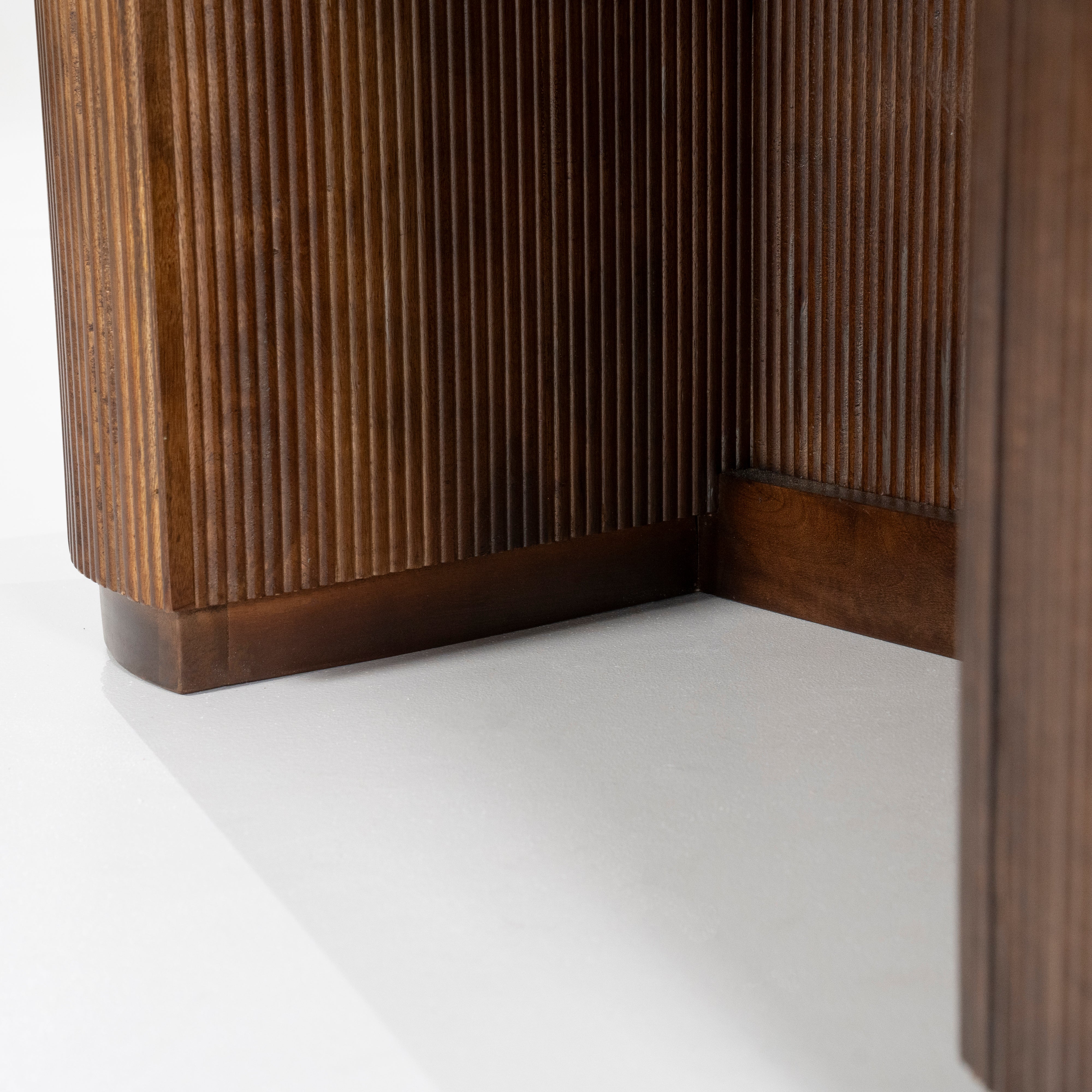 MARI desk made of mango wood with a travertine top