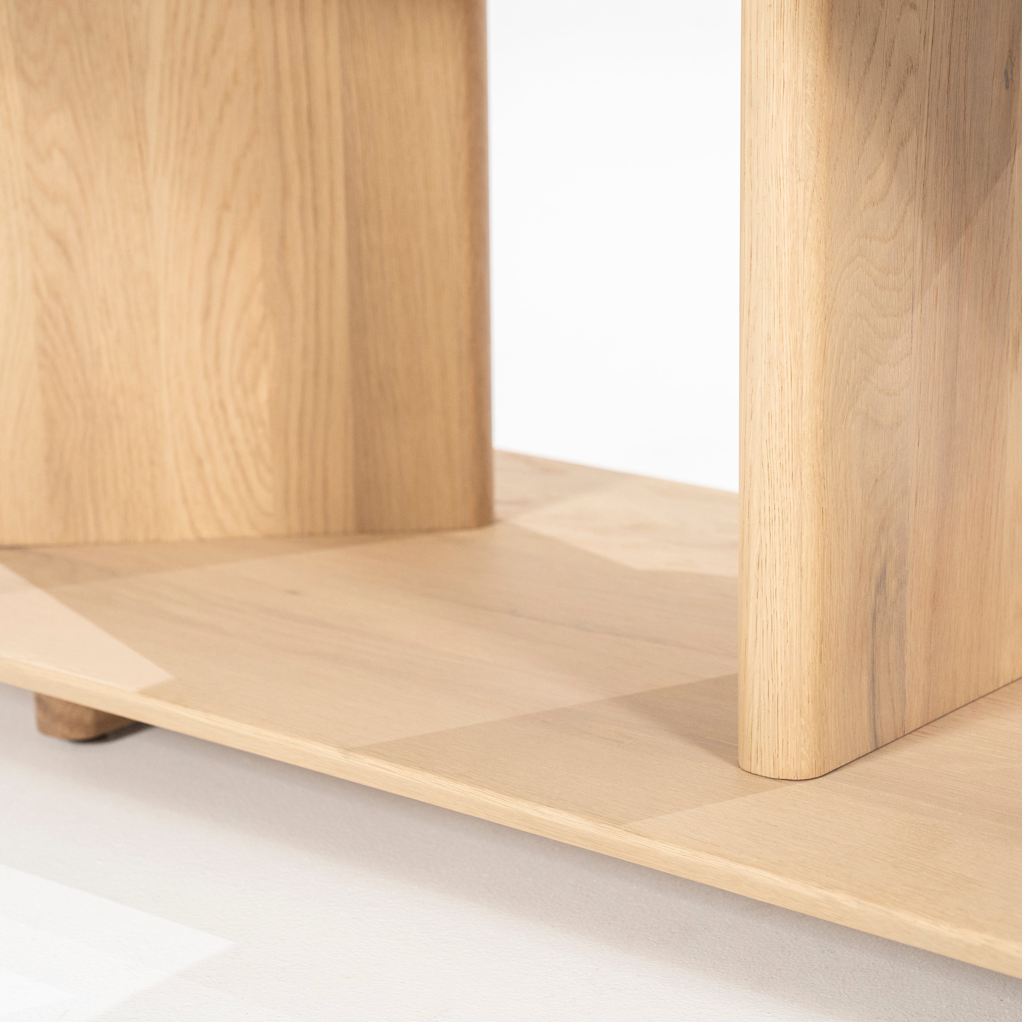 RTV Cabinet TY oak wood