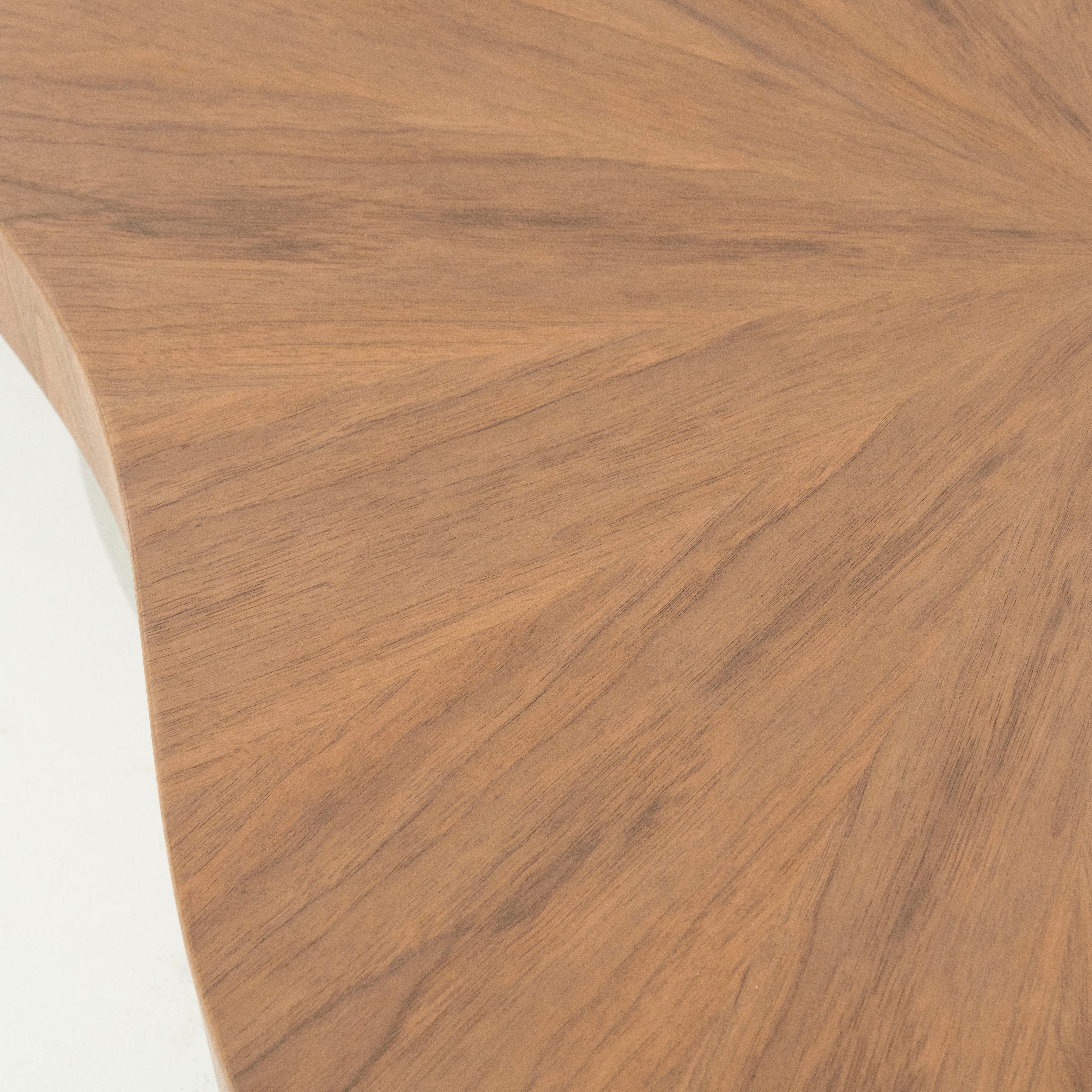 Stolik kawowy BOBBIE fornir orzechowy