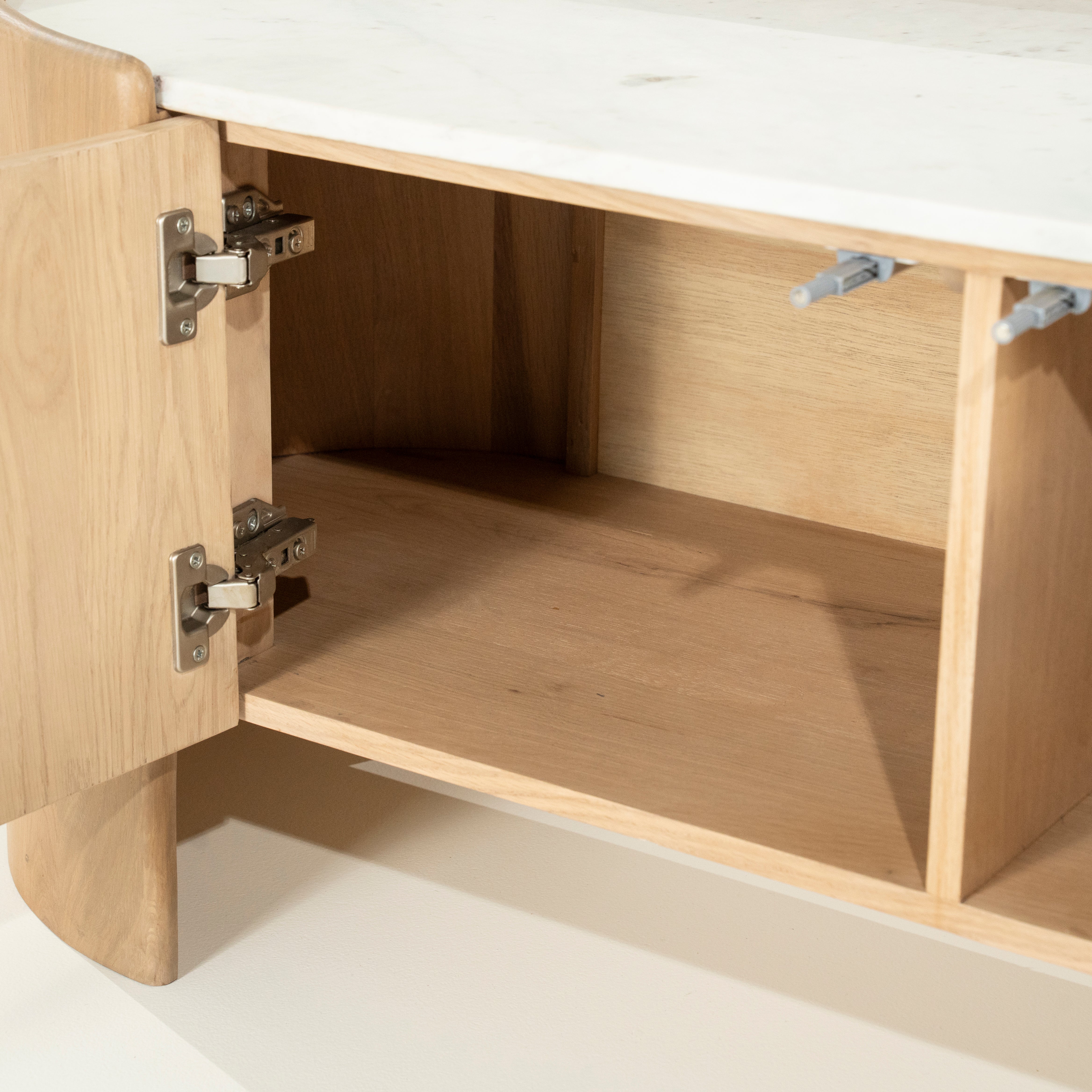 Televizní stolek DON z dubového dřeva s mramorovou deskou