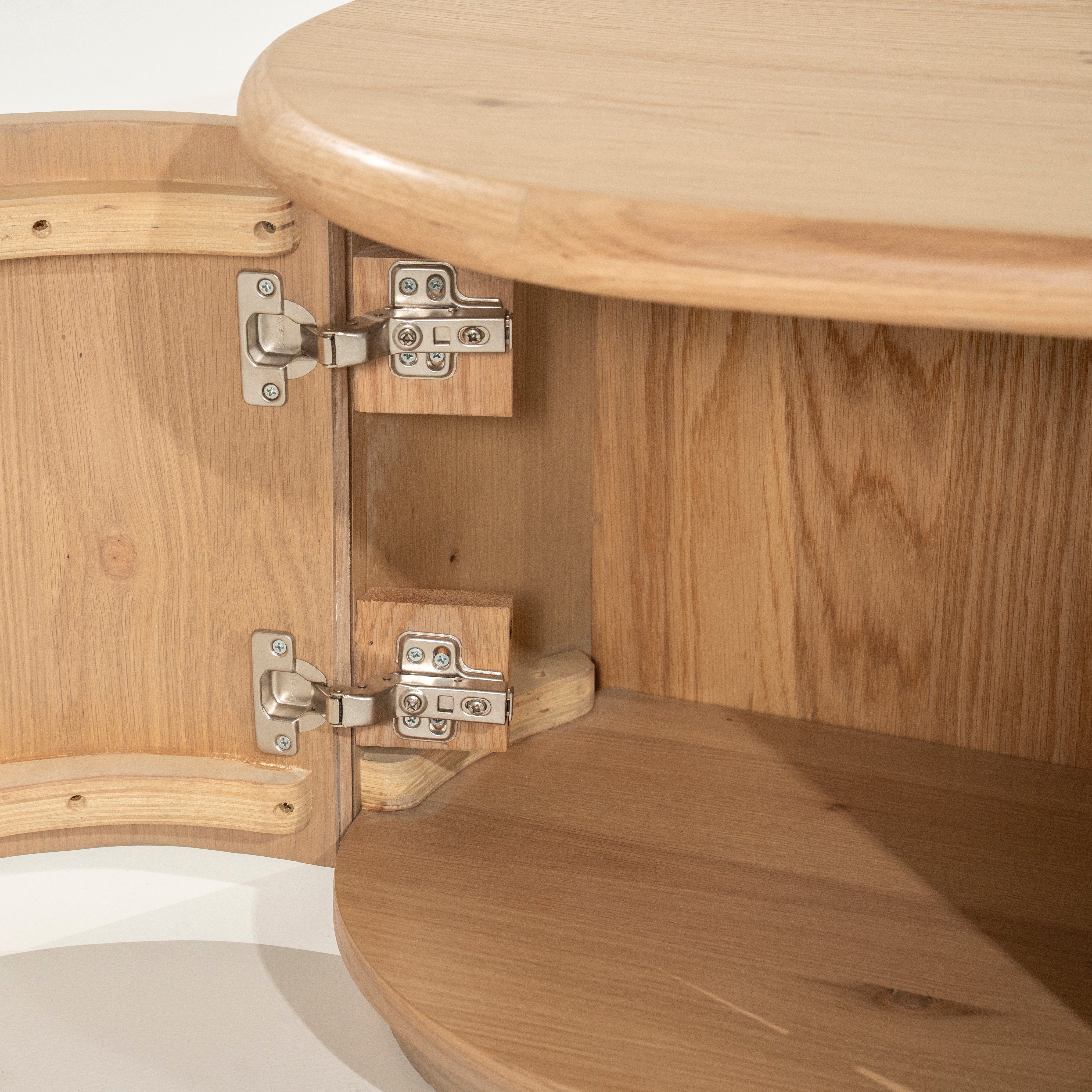 Televizní stolek JOSH z dubového dřeva