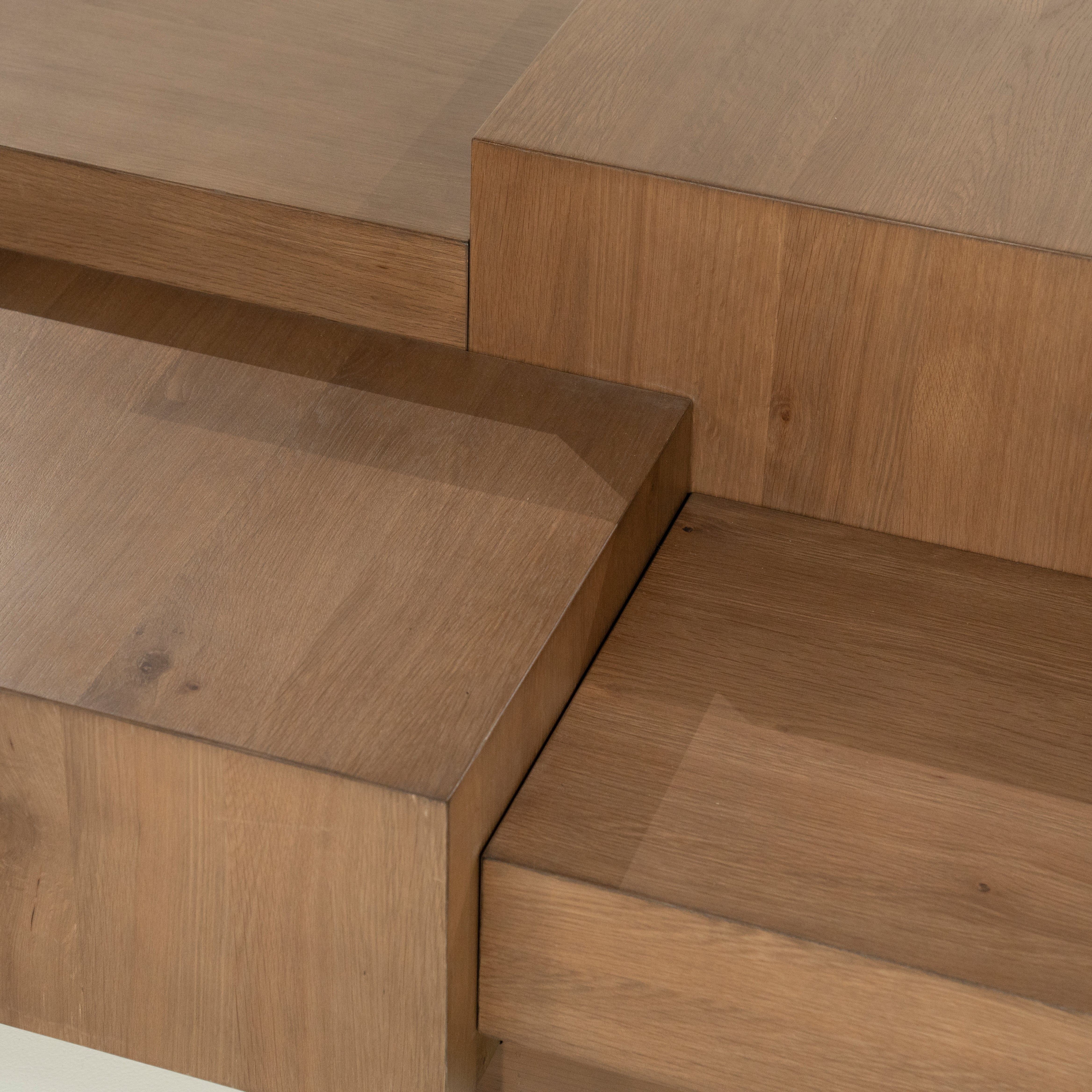 QUINTEN Dark Oak Veneer Coffee Table