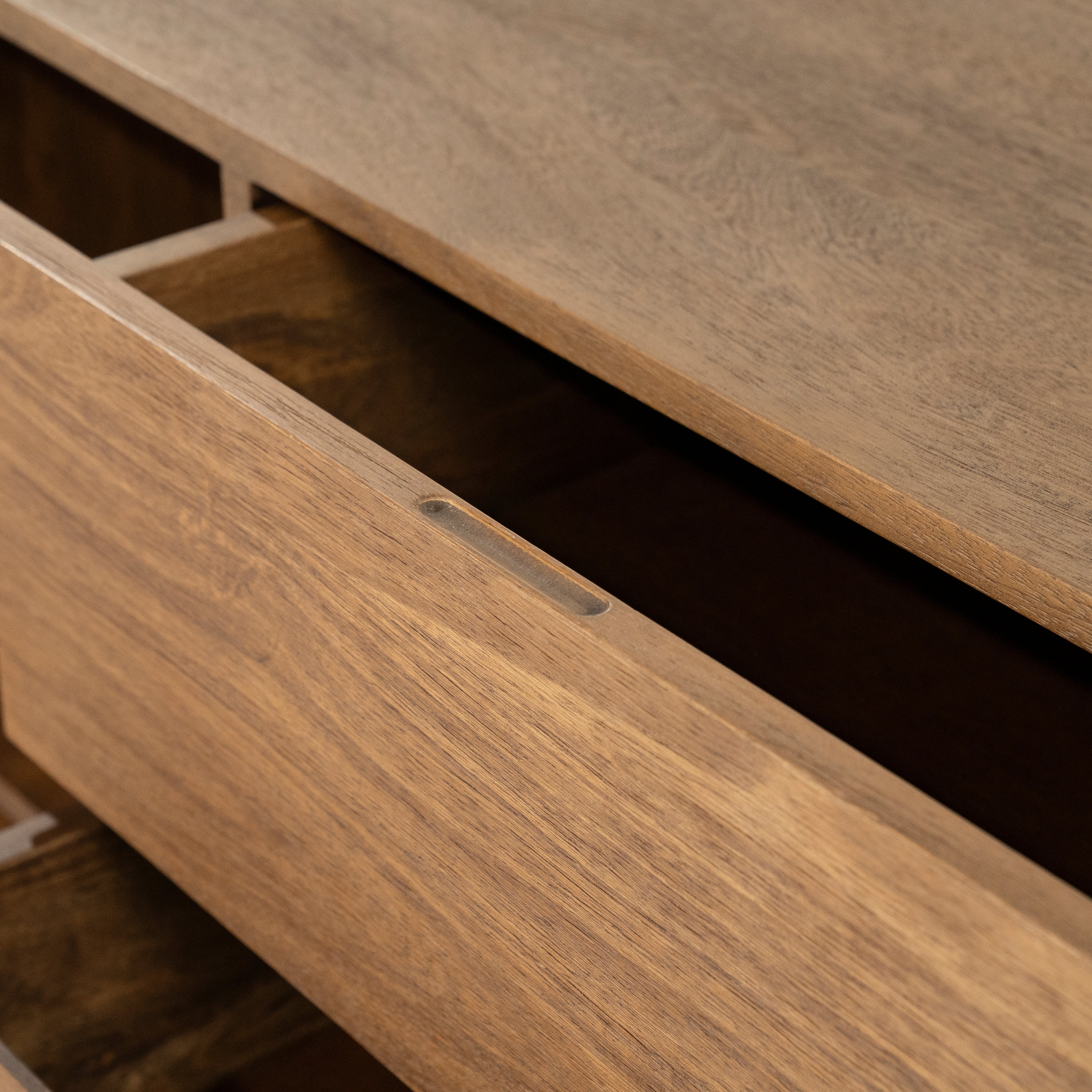 Televizní stolek KING z mangového dřeva