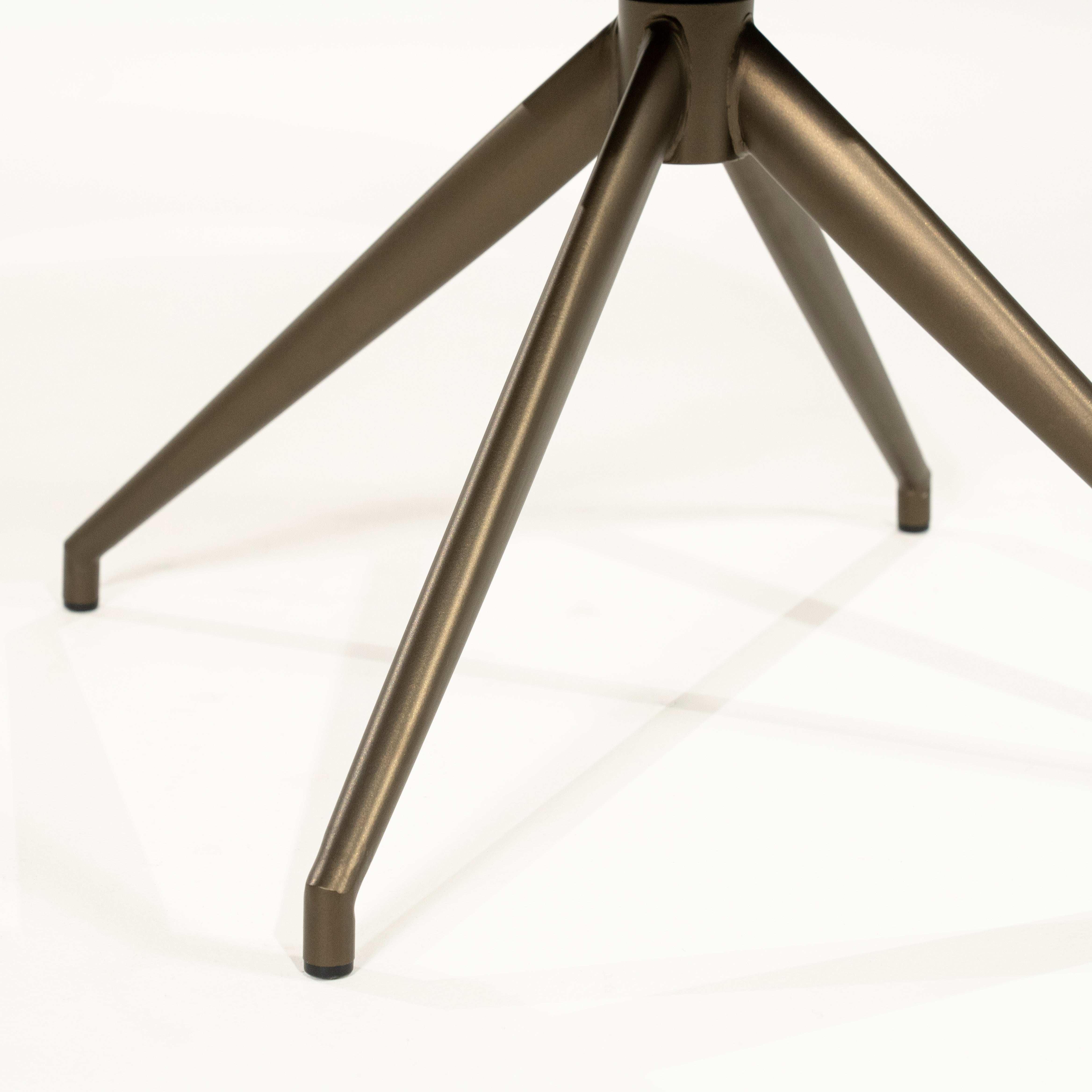 Krzesło obrotowe HAILEY taupe z ciemnobrązową podstawą