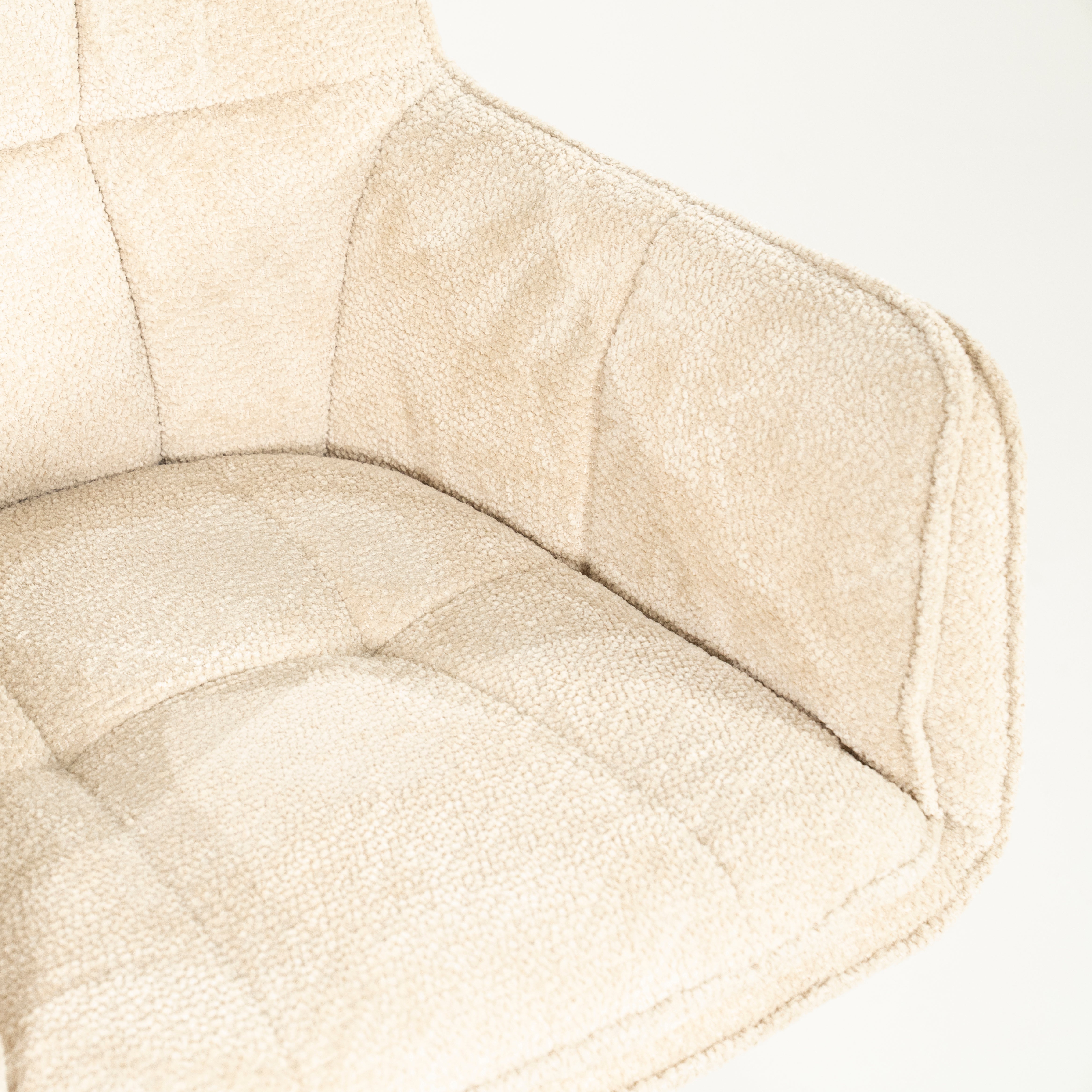 Krzesło obrotowe HUGO beżowy z ciemnobrązową podstawą