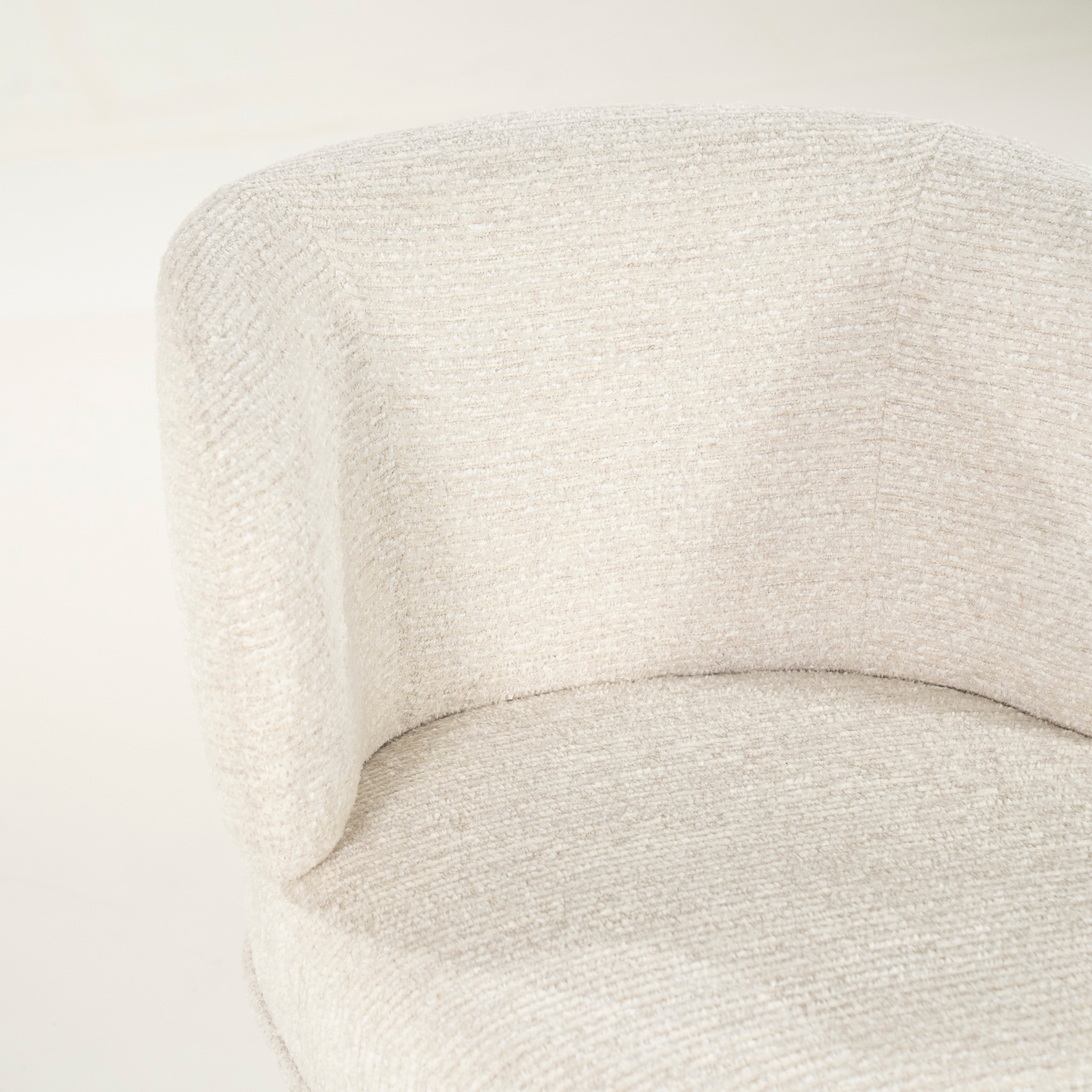 Krzesło obrotowe JAYSON beżowy z ciemnobrązową podstawą