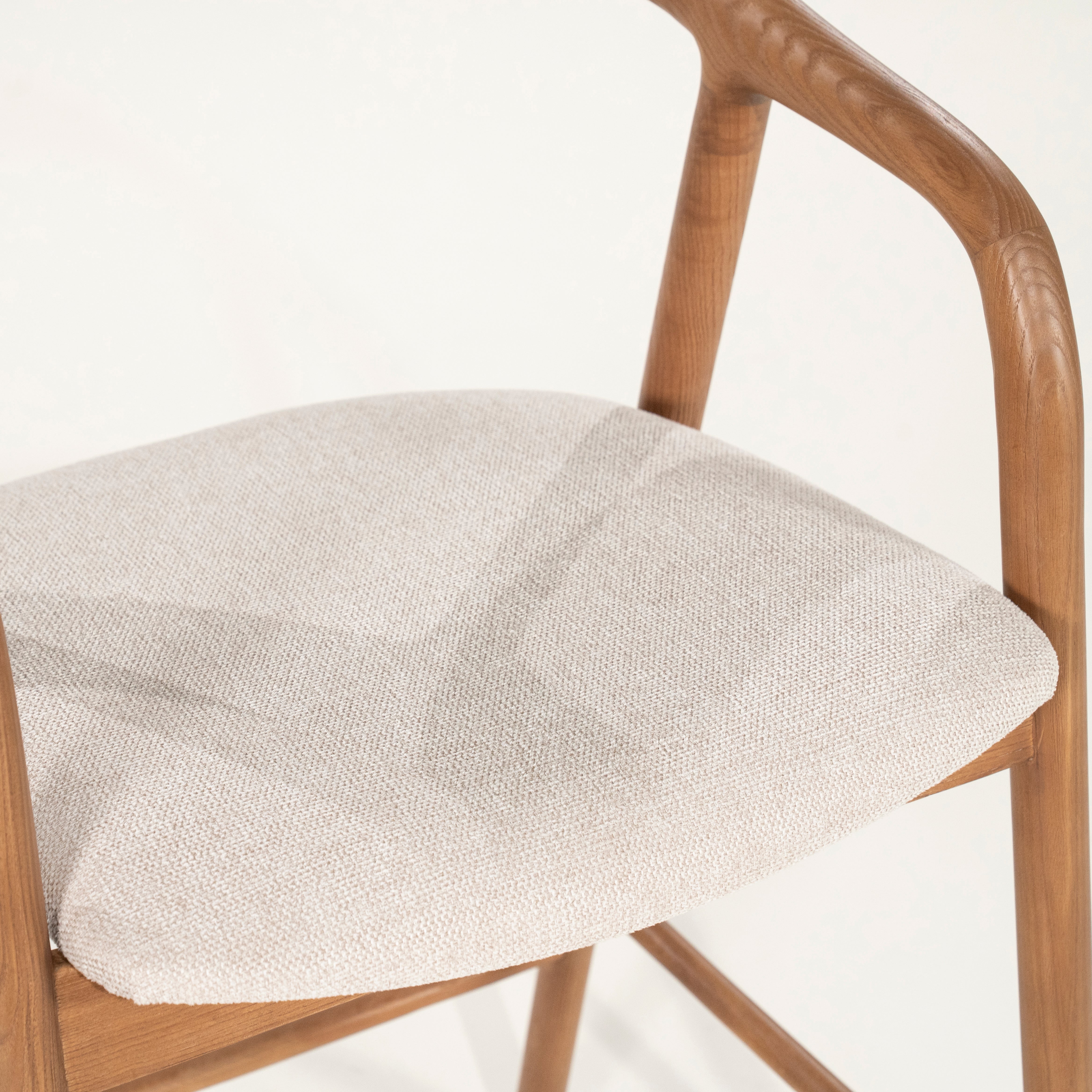 Hoker RAYVEN z jasanového dřeva