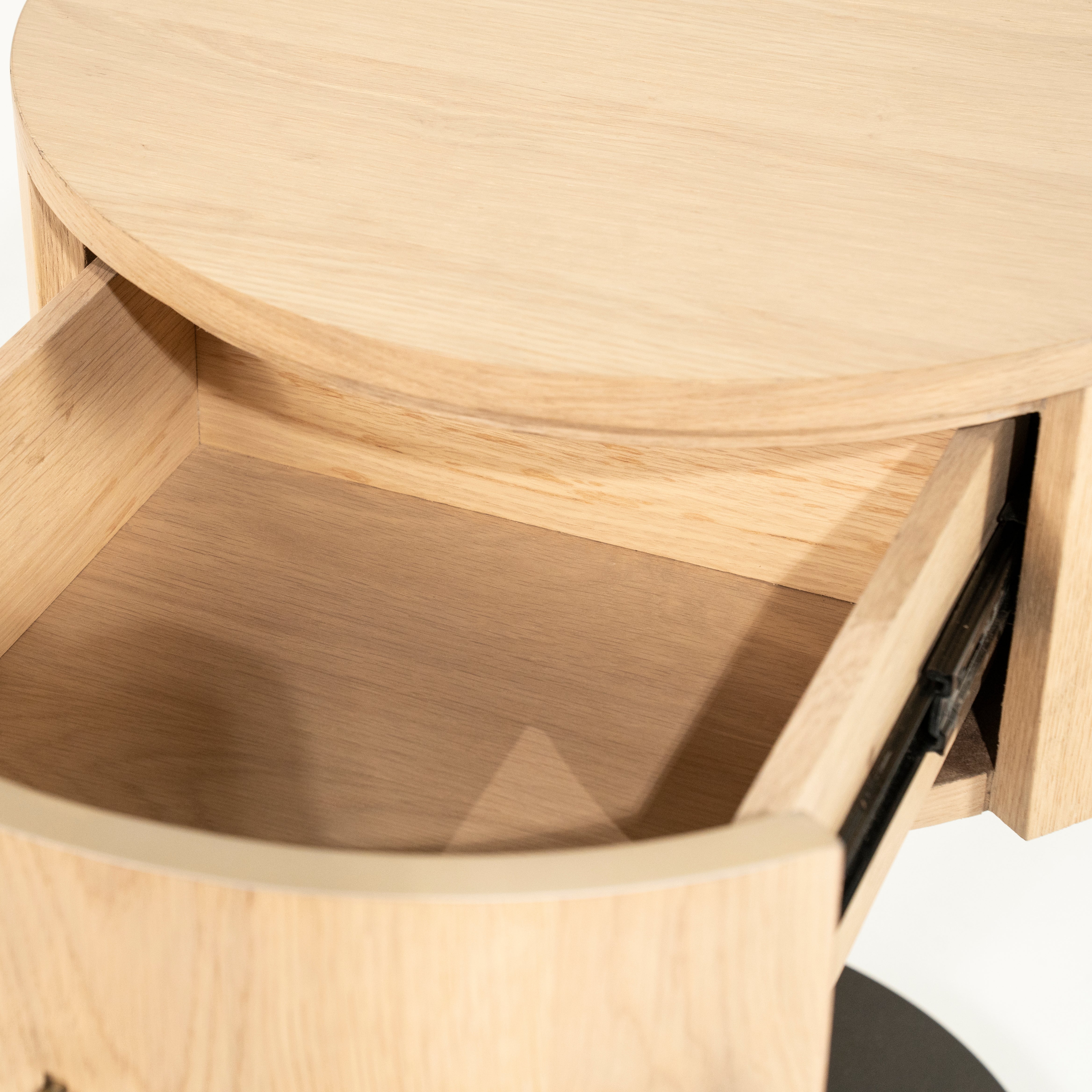 Szafka nocna SKYE drewno dębowe z metalową podstawą