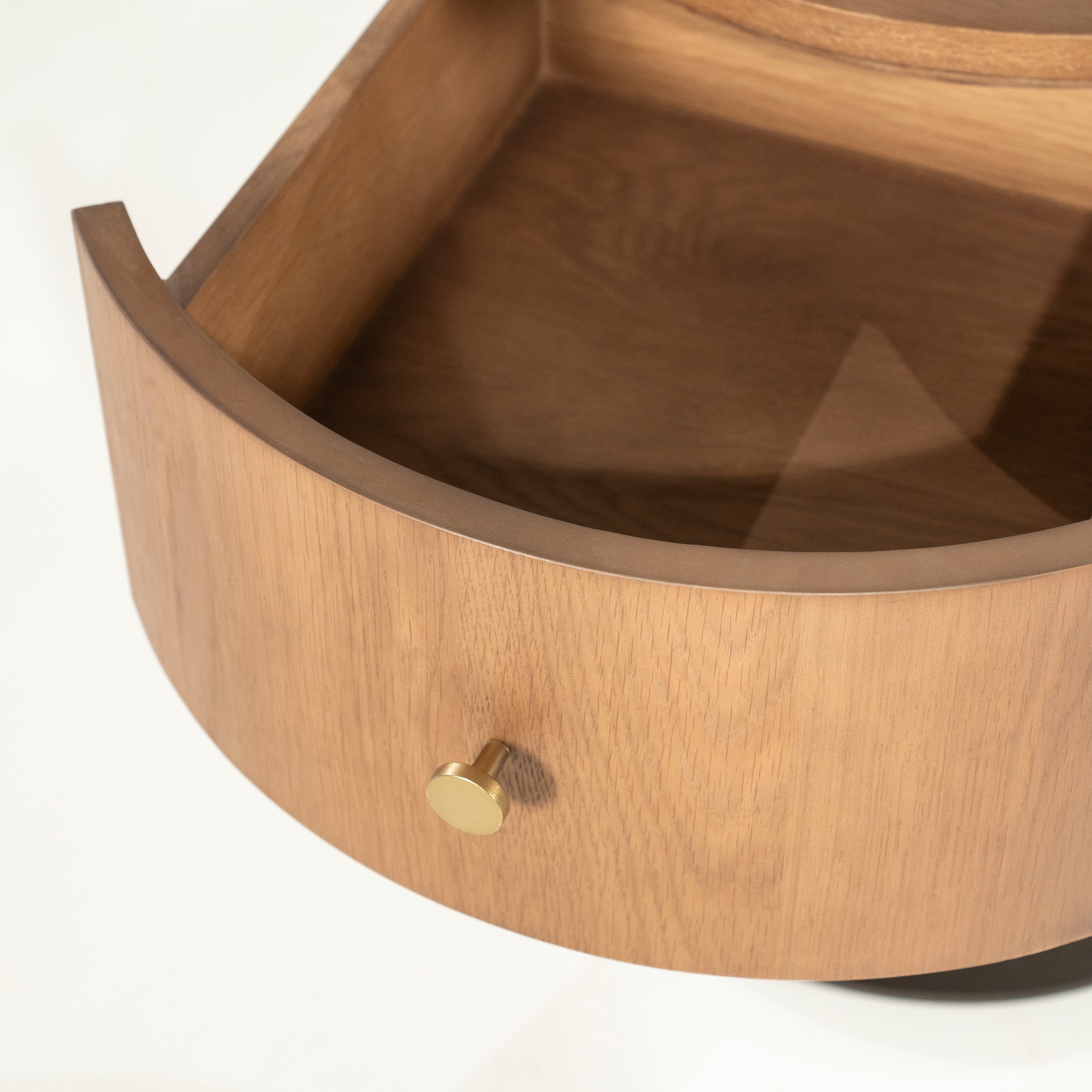 Szafka nocna SKYE ciemne drewno dębowe z metalową podstawą