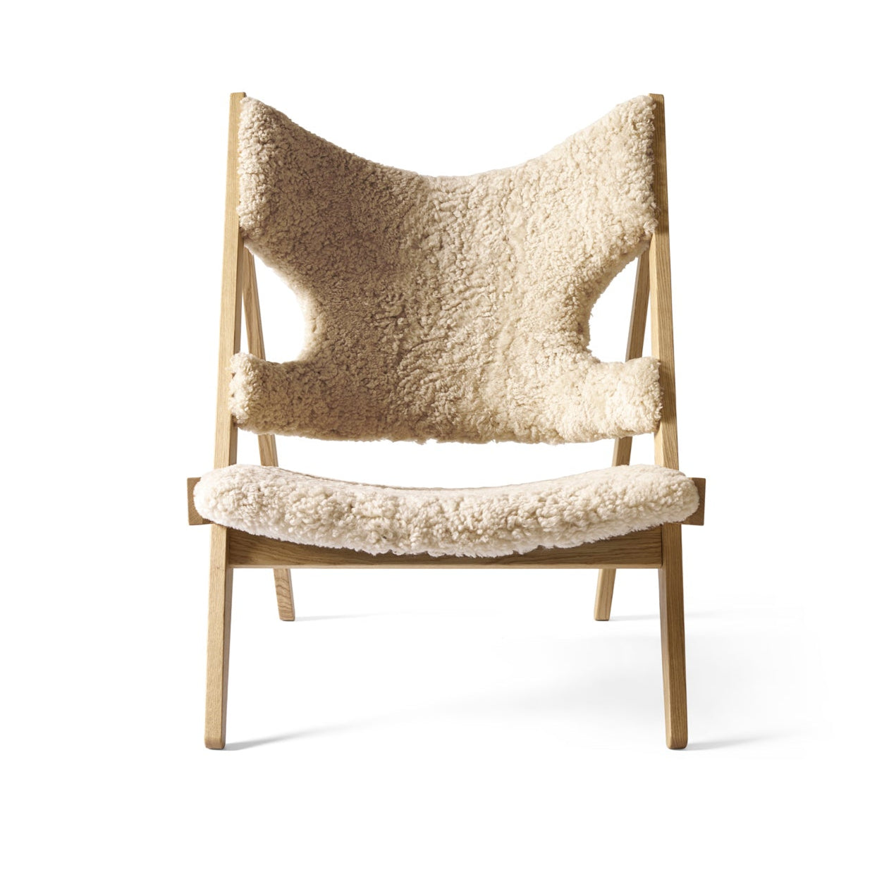 KNITTING Armchair with Sheepskin and Oak Base