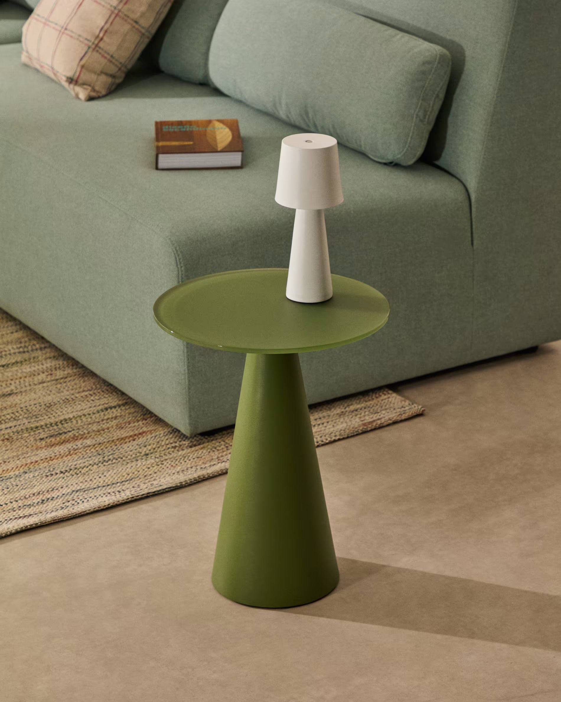 WILSHIRE green side table