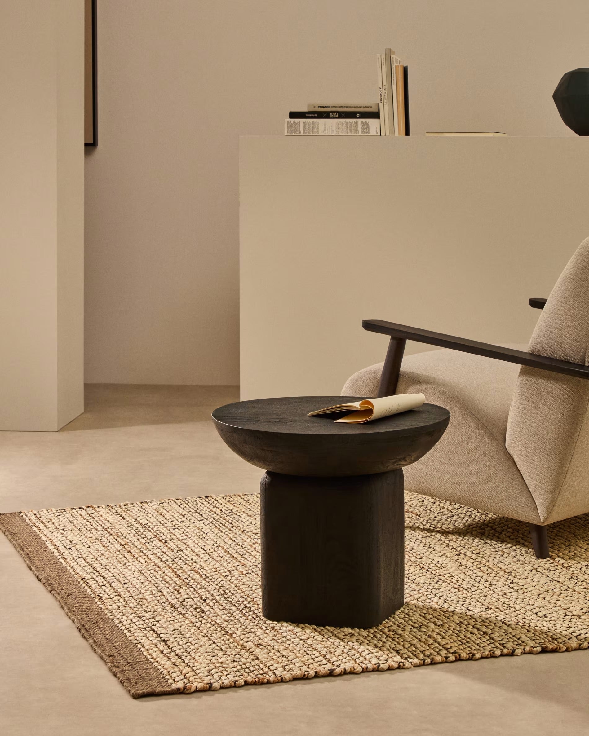 OVAK black side table