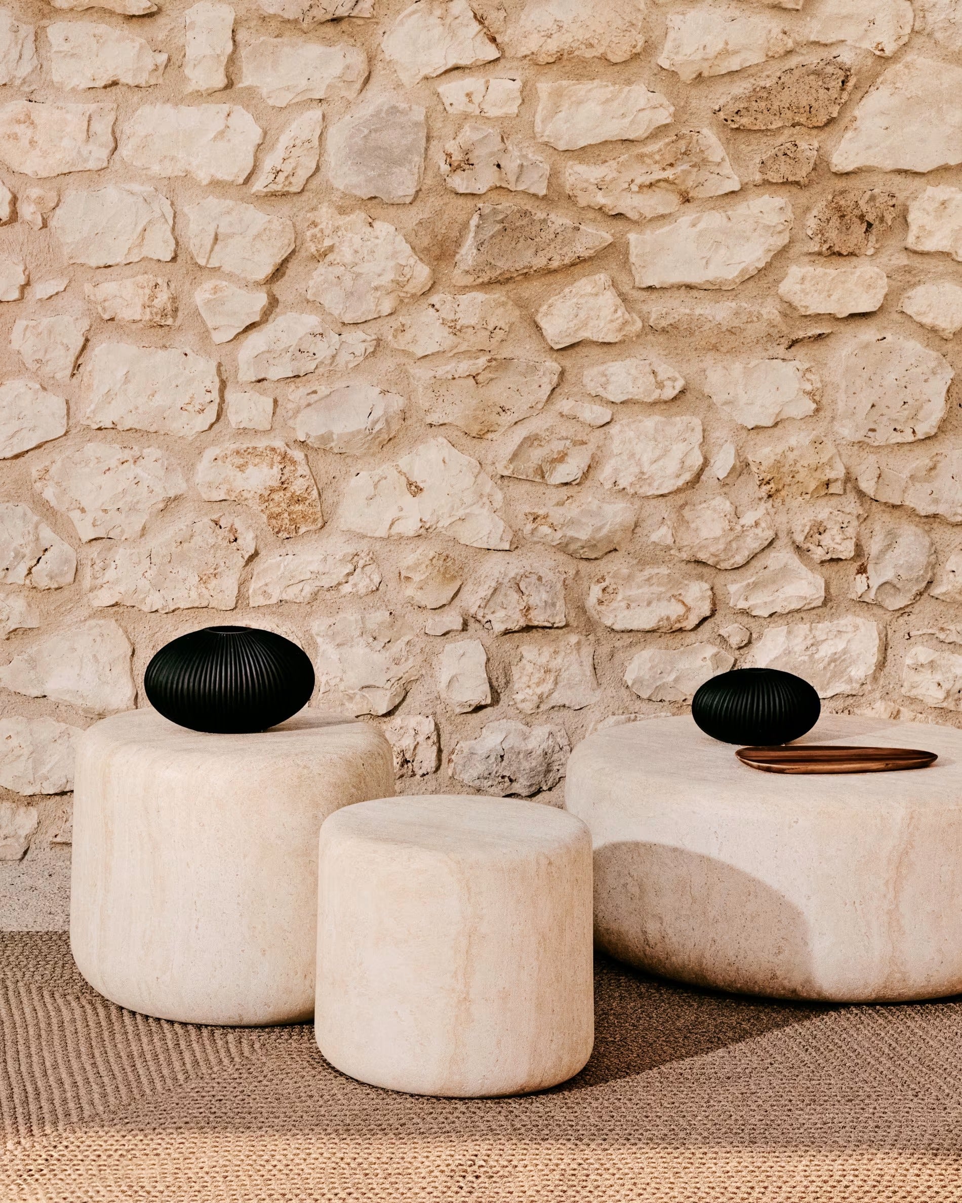 Garden table Drasi cement with imitation travertine