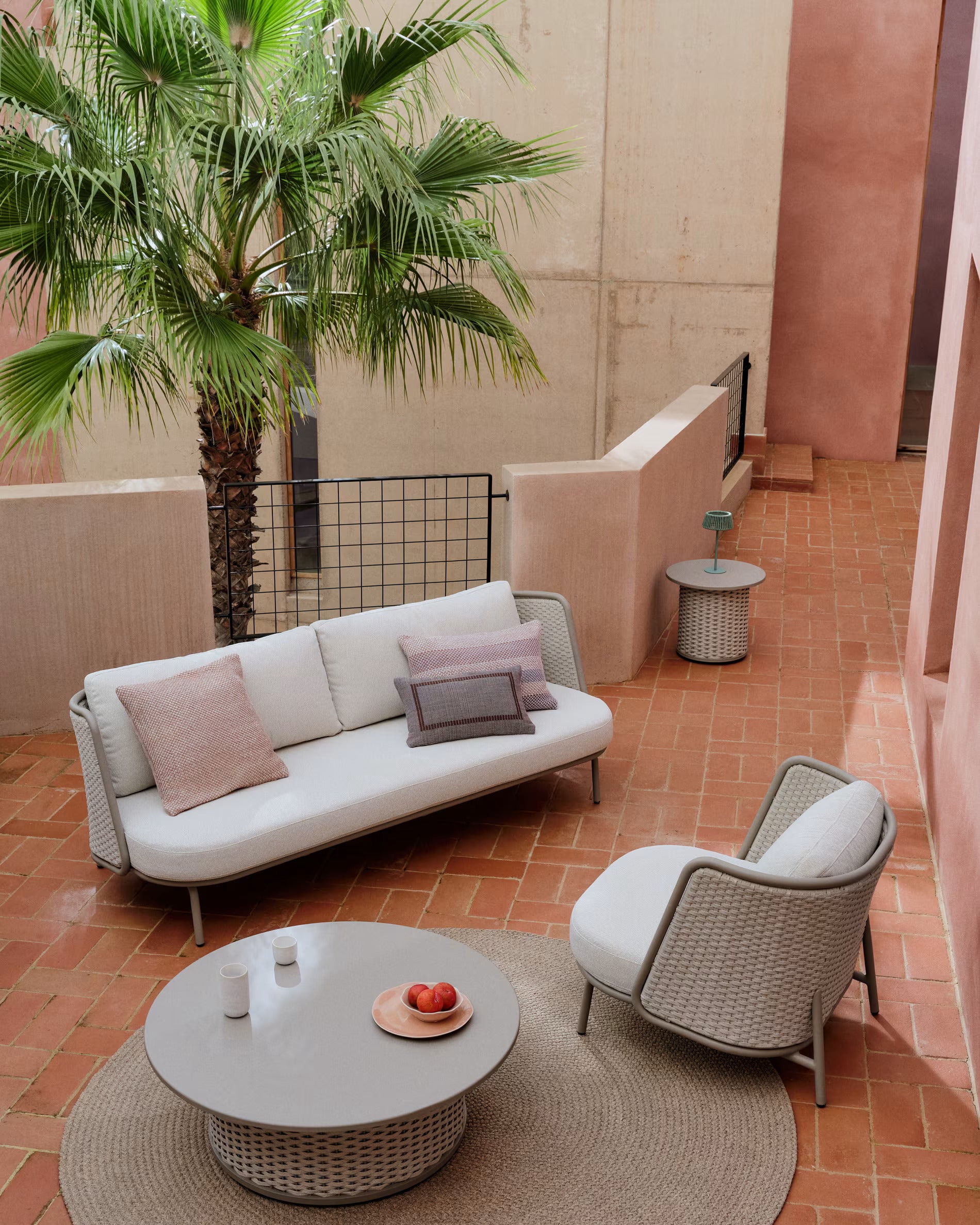 Sedalis garden sofa beige