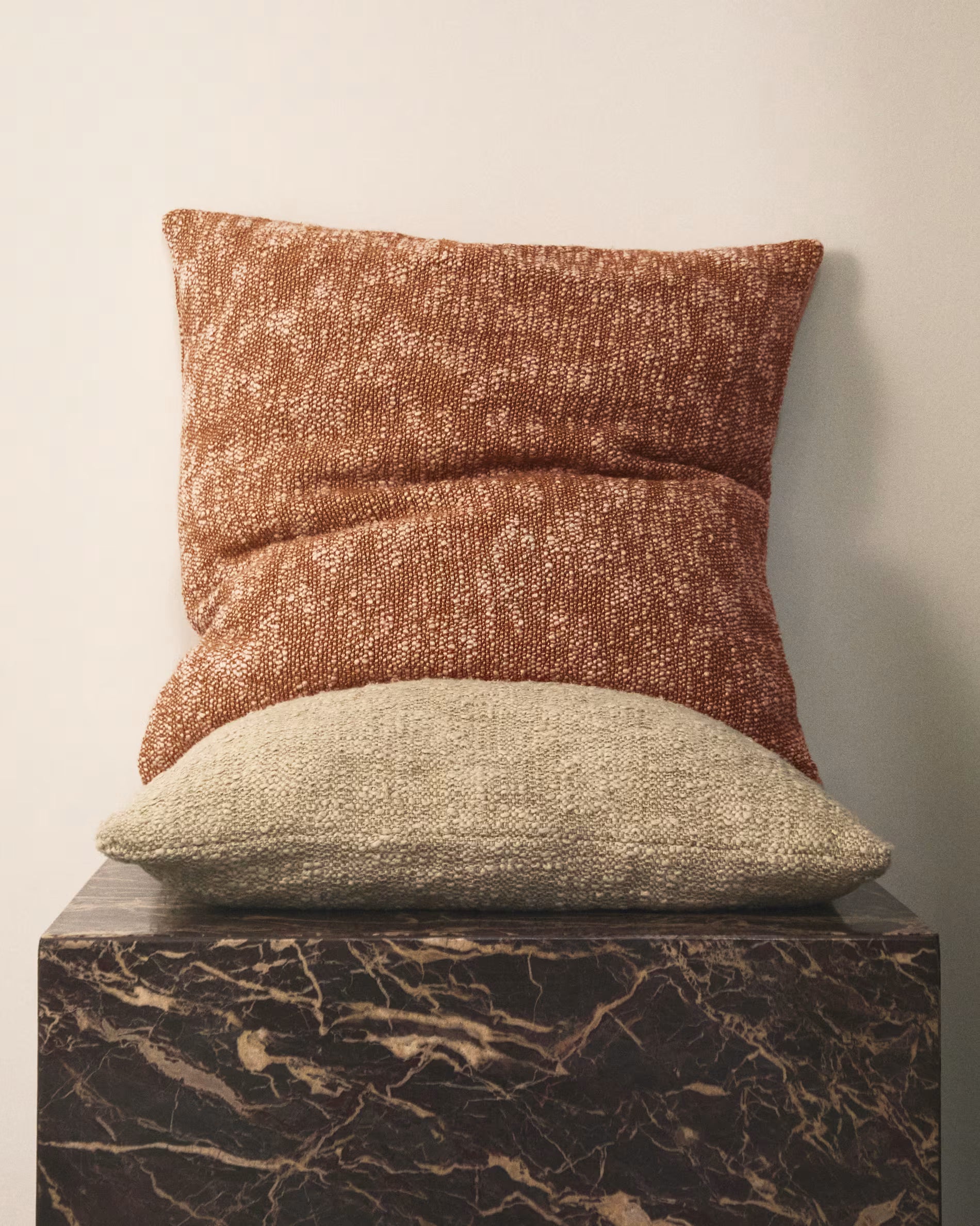 Povlak na polštář MEVINA oranžový s béžovou