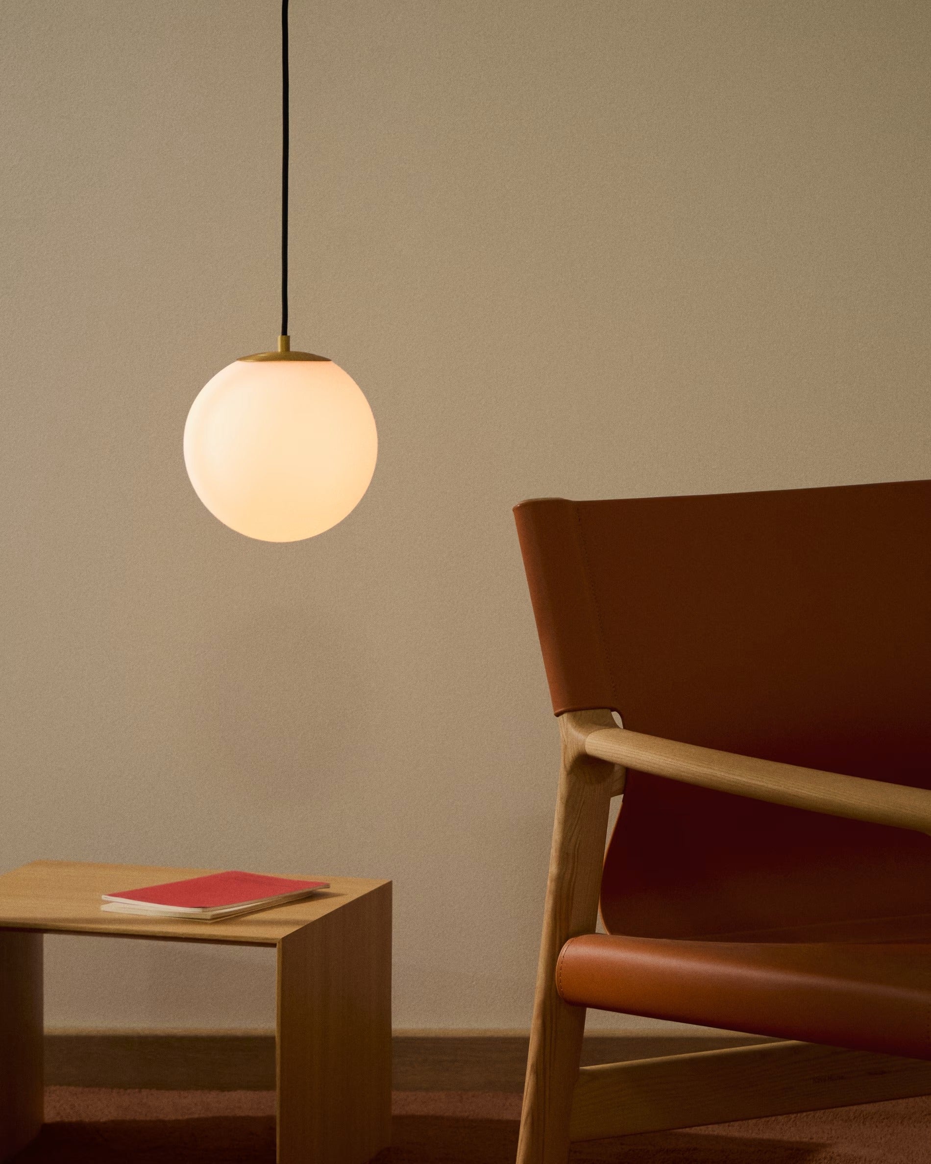 Lampa wisząca BRISIA szczotkowany mosiądz