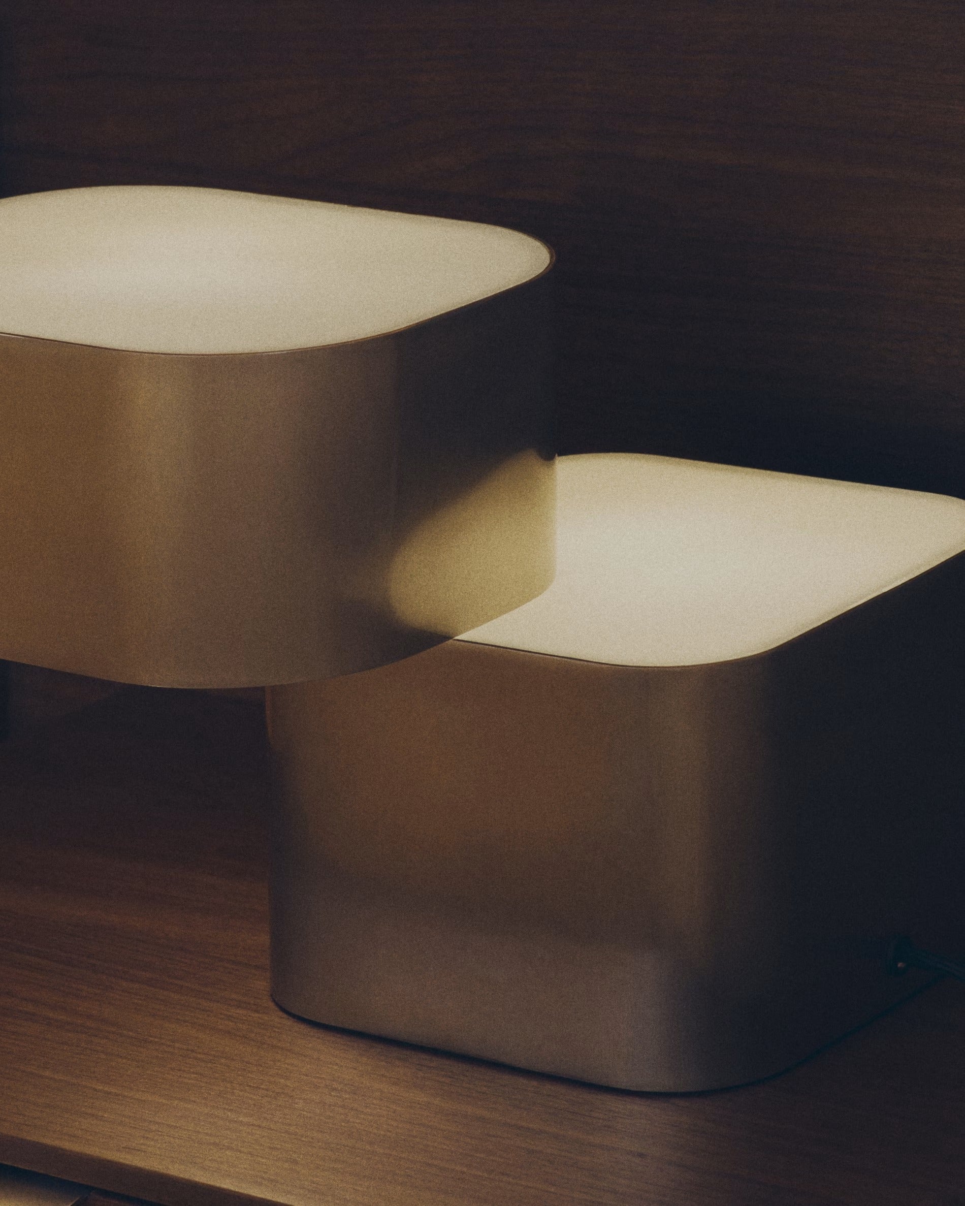 Stolní lampa TANDAN šedá