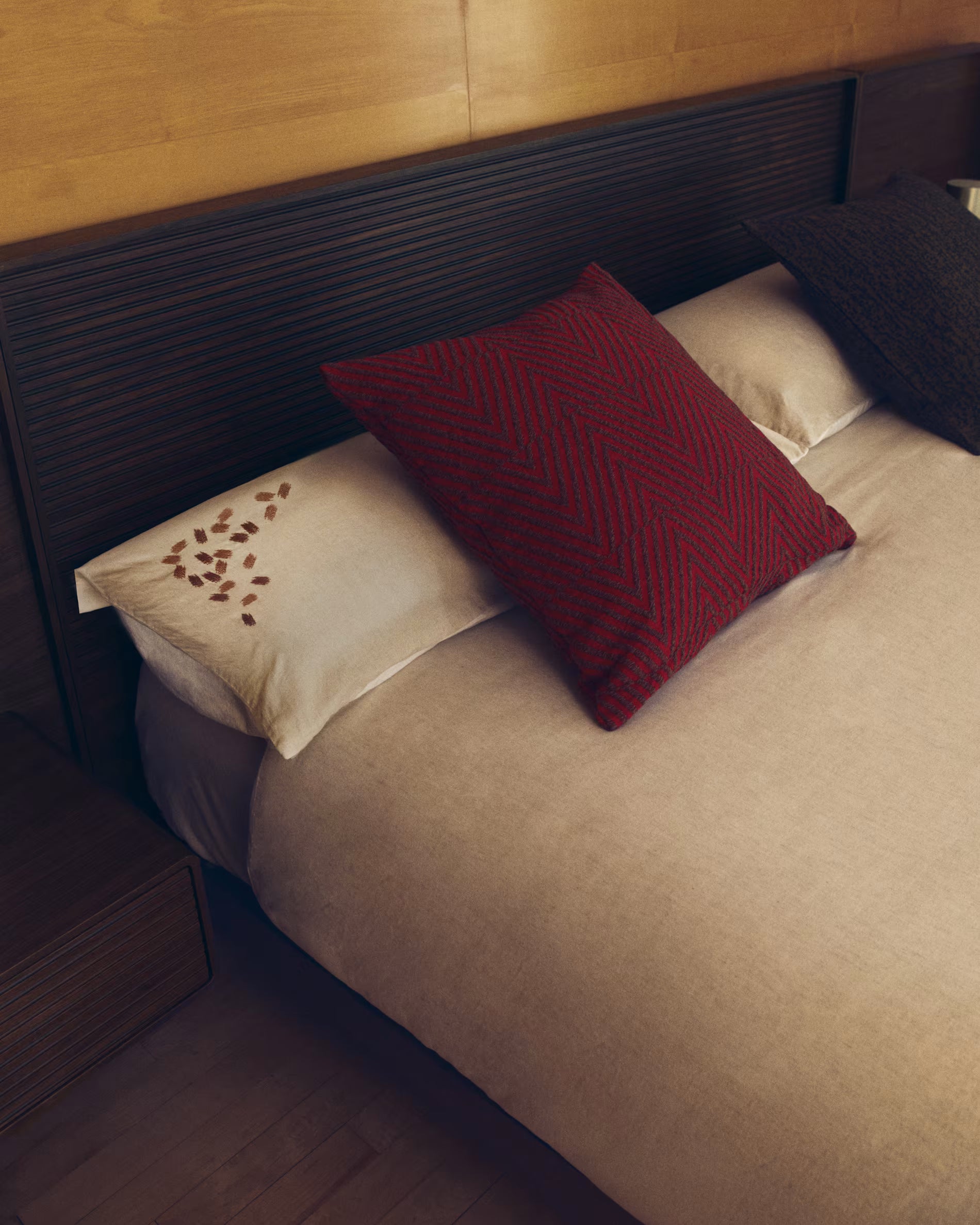 Poszewka na poduszkę LUNVER czerwony