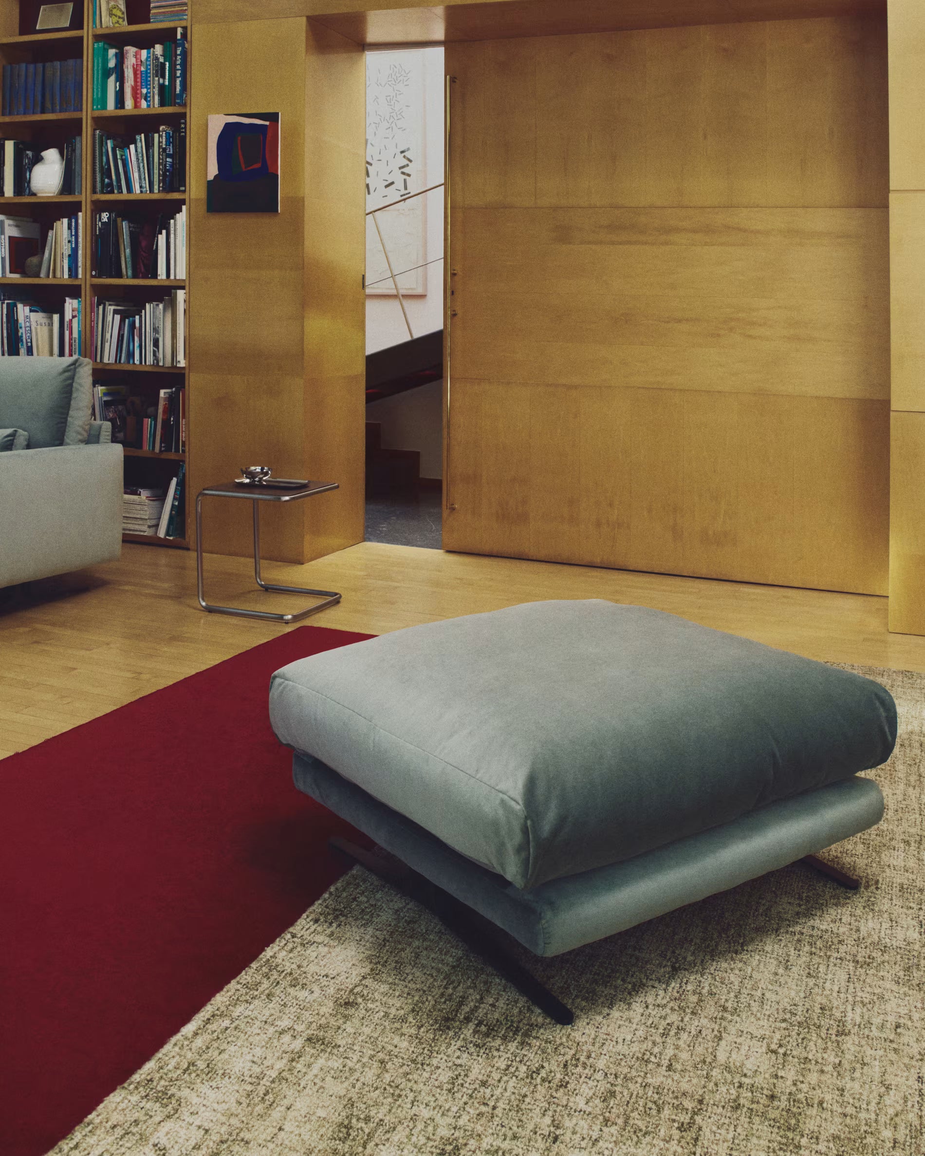 Podnožník VELIRO zelený s černým podstavcem