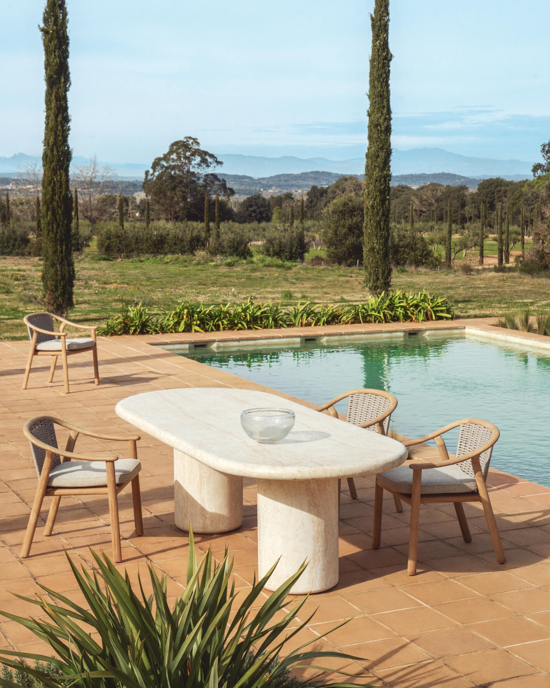 ELUNDA Garden Chair in Light Teak Wood