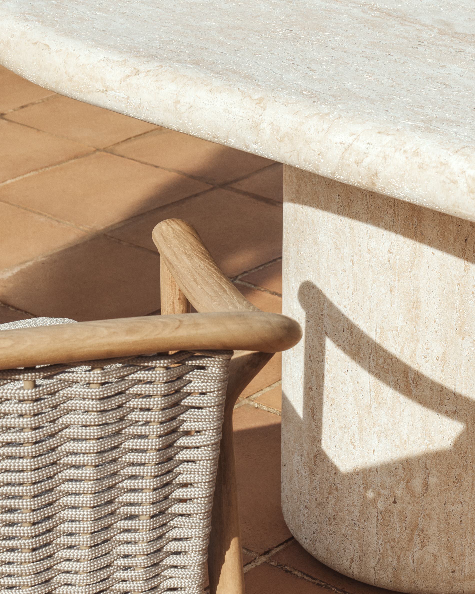 ELUNDA Garden Chair in Light Teak Wood