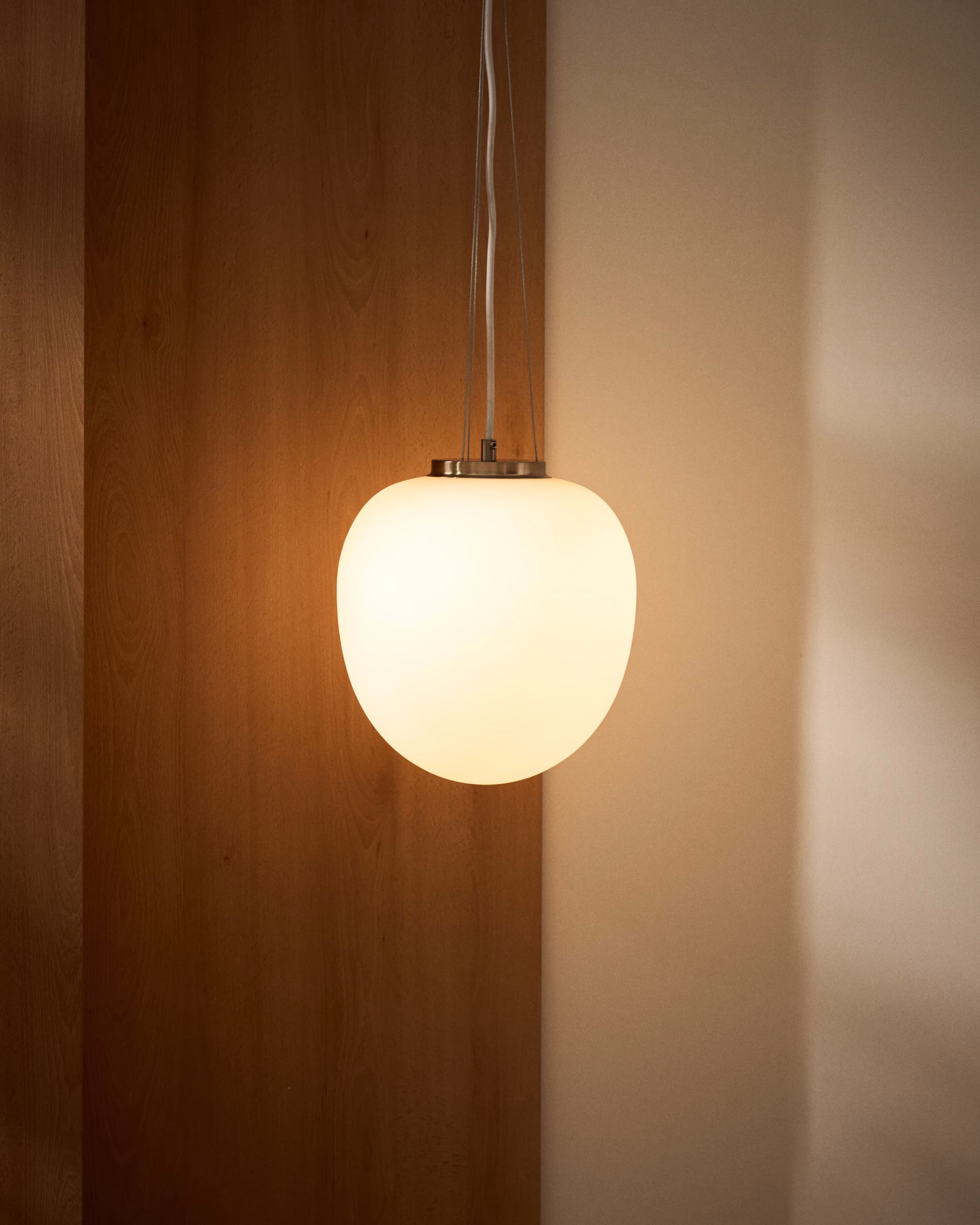 Závěsná lampa ARDALI bílá