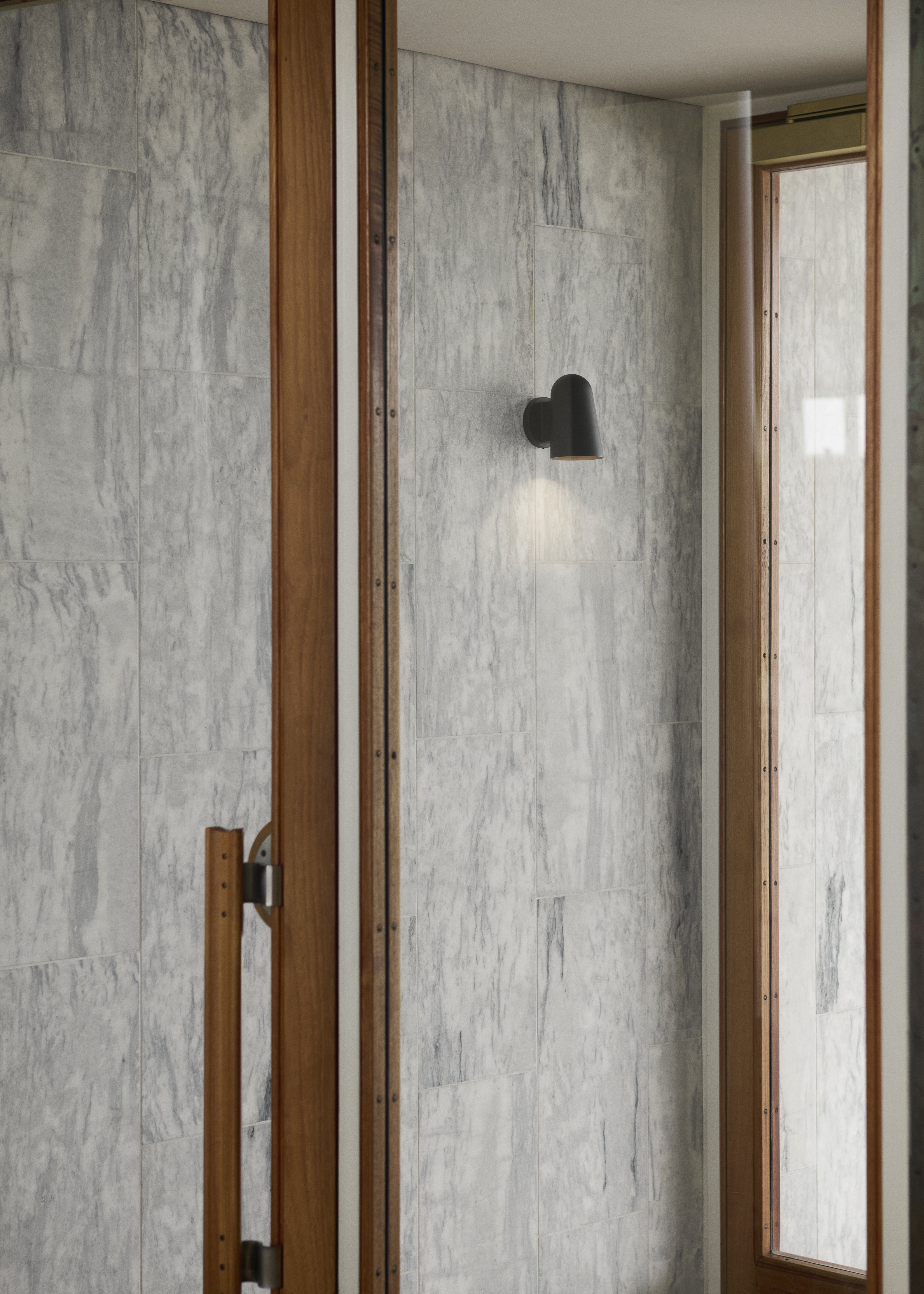 Venkovní nástěnná lampa SOLID černá