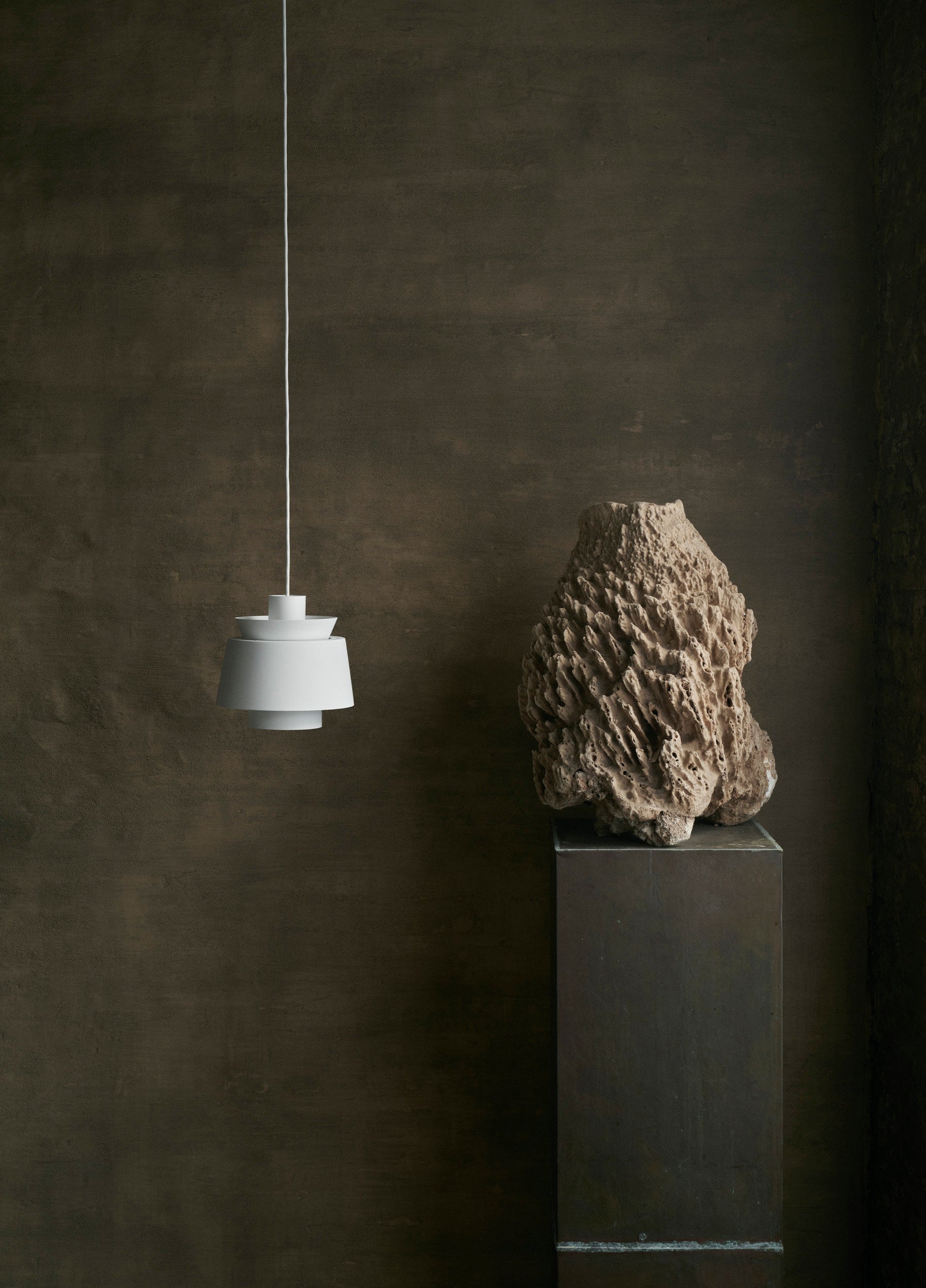 Lustrná lampa UTZON JU1 bílá