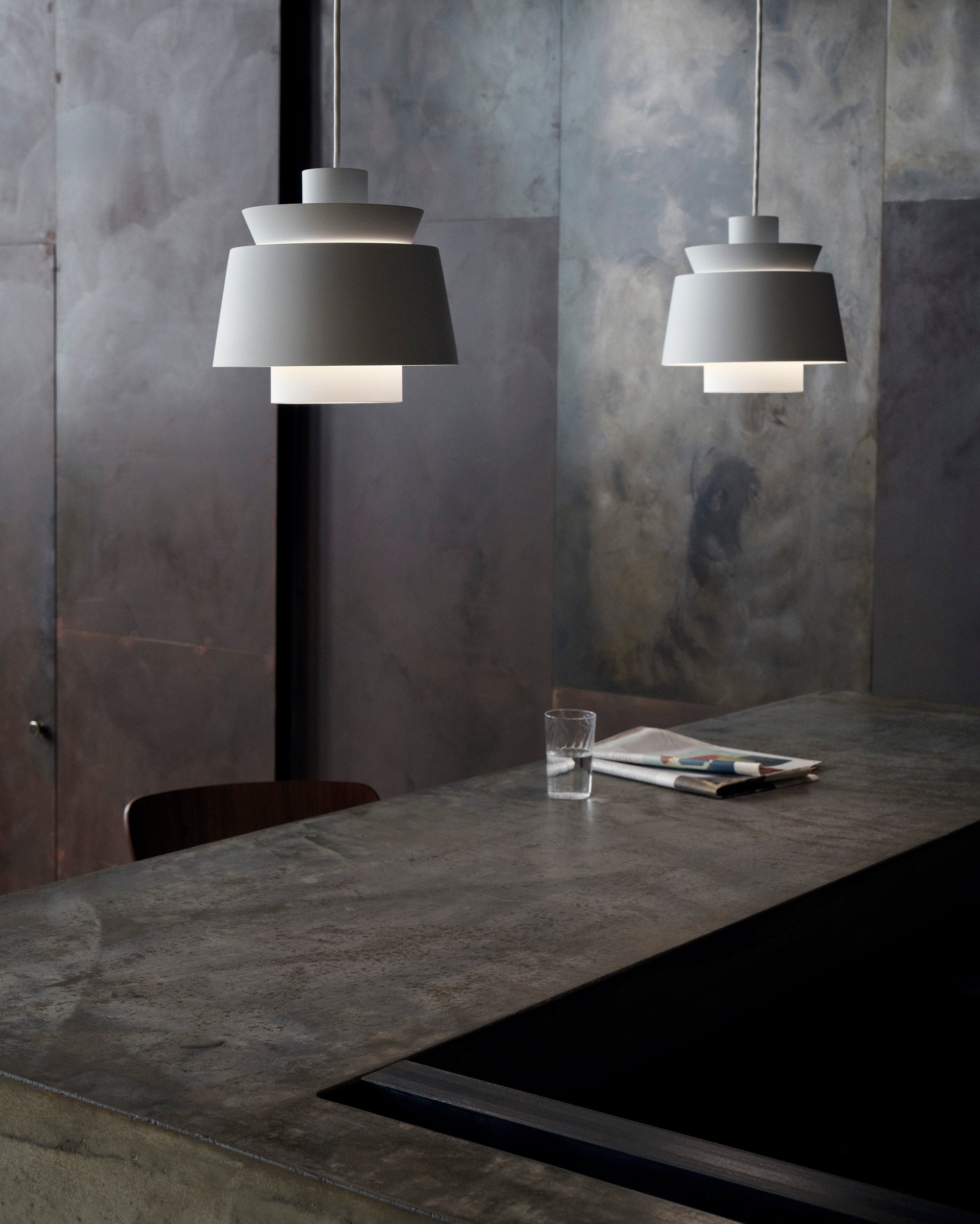 Lustrná lampa UTZON JU1 bílá