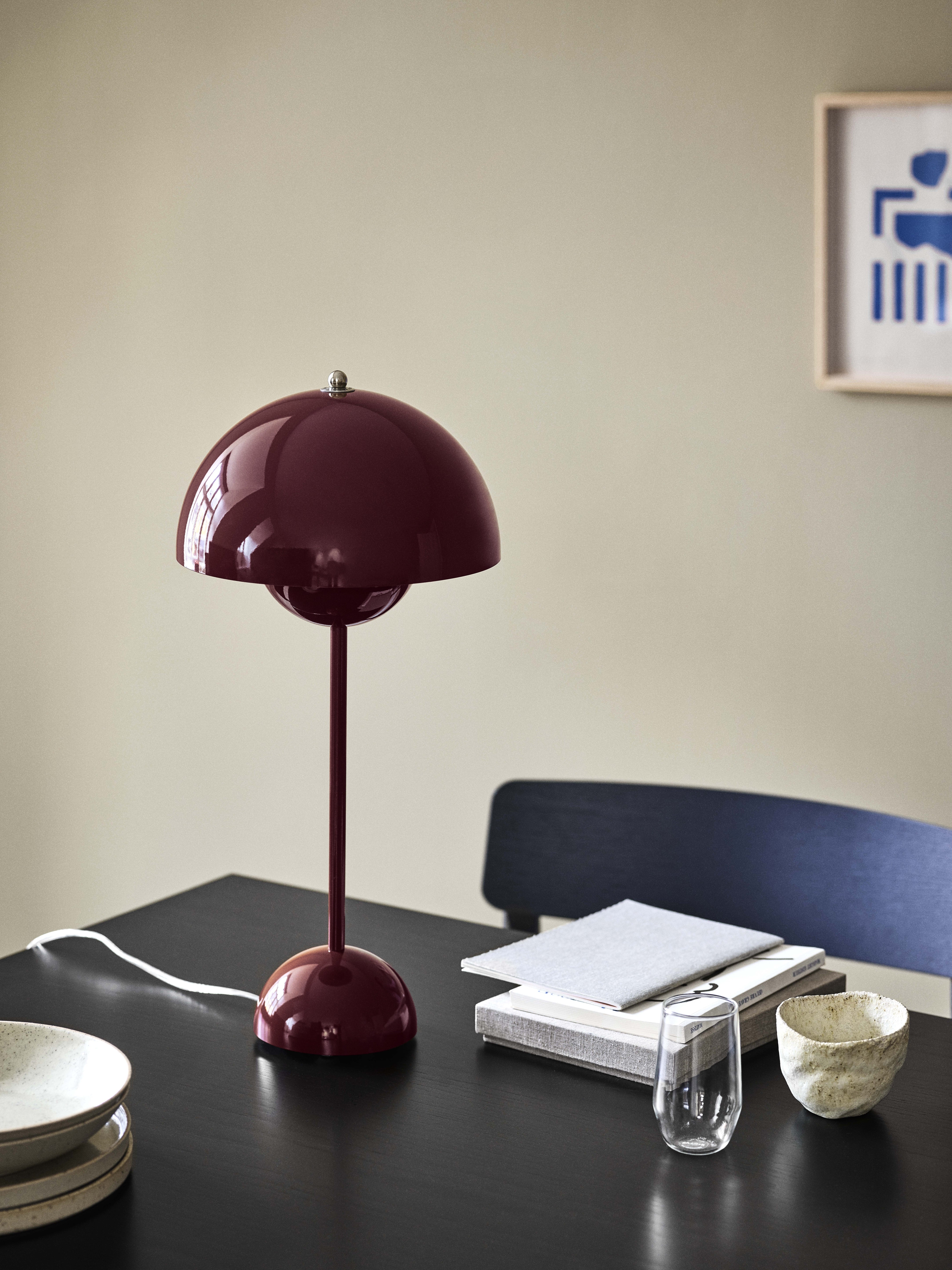 Stolní lampa FLOWERPOT VP3 tmavá švestka
