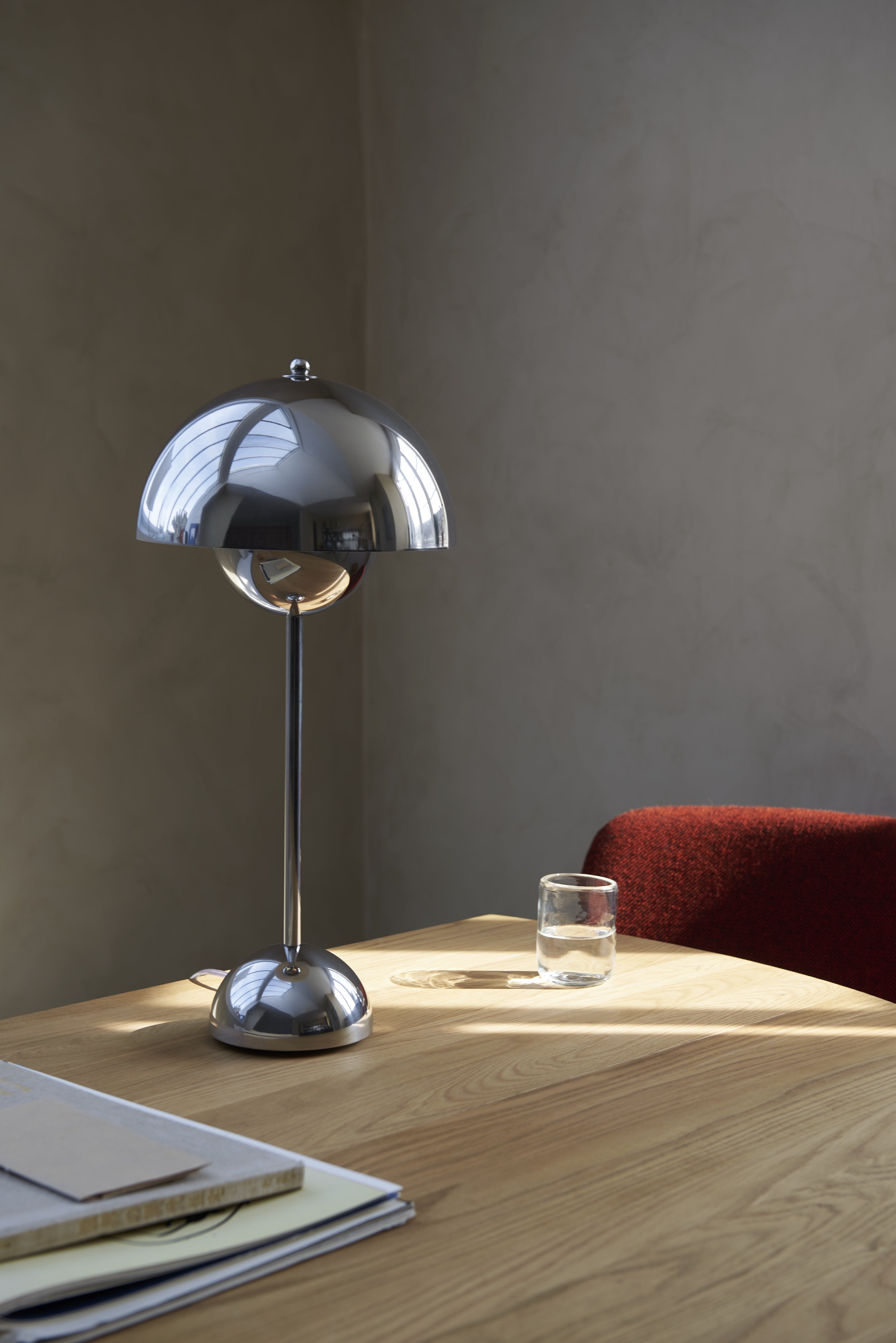 Stolní lampa FLOWERPOT VP3 chromová