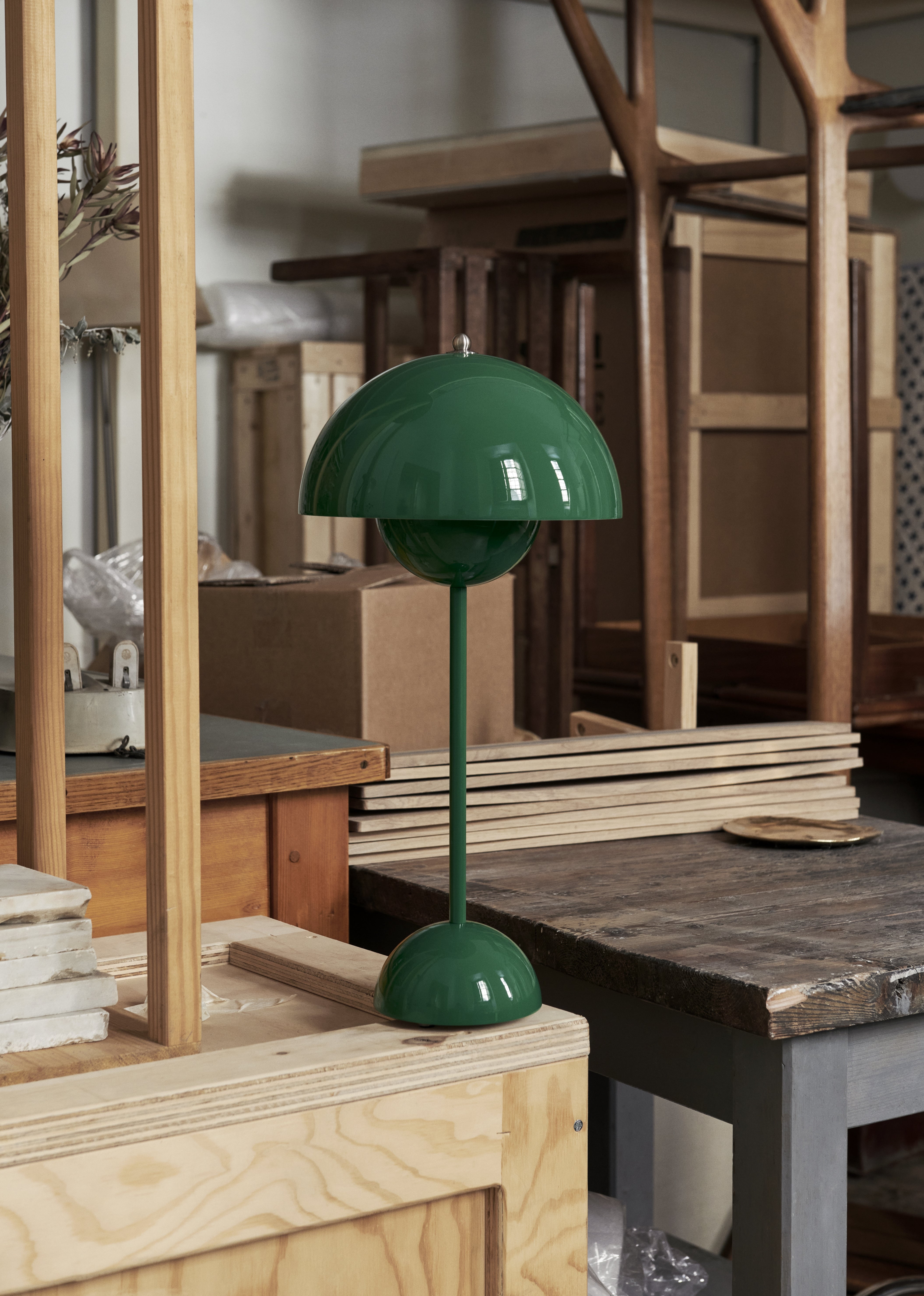 Stolní lampa FLOWERPOT VP3 ocelově modrá