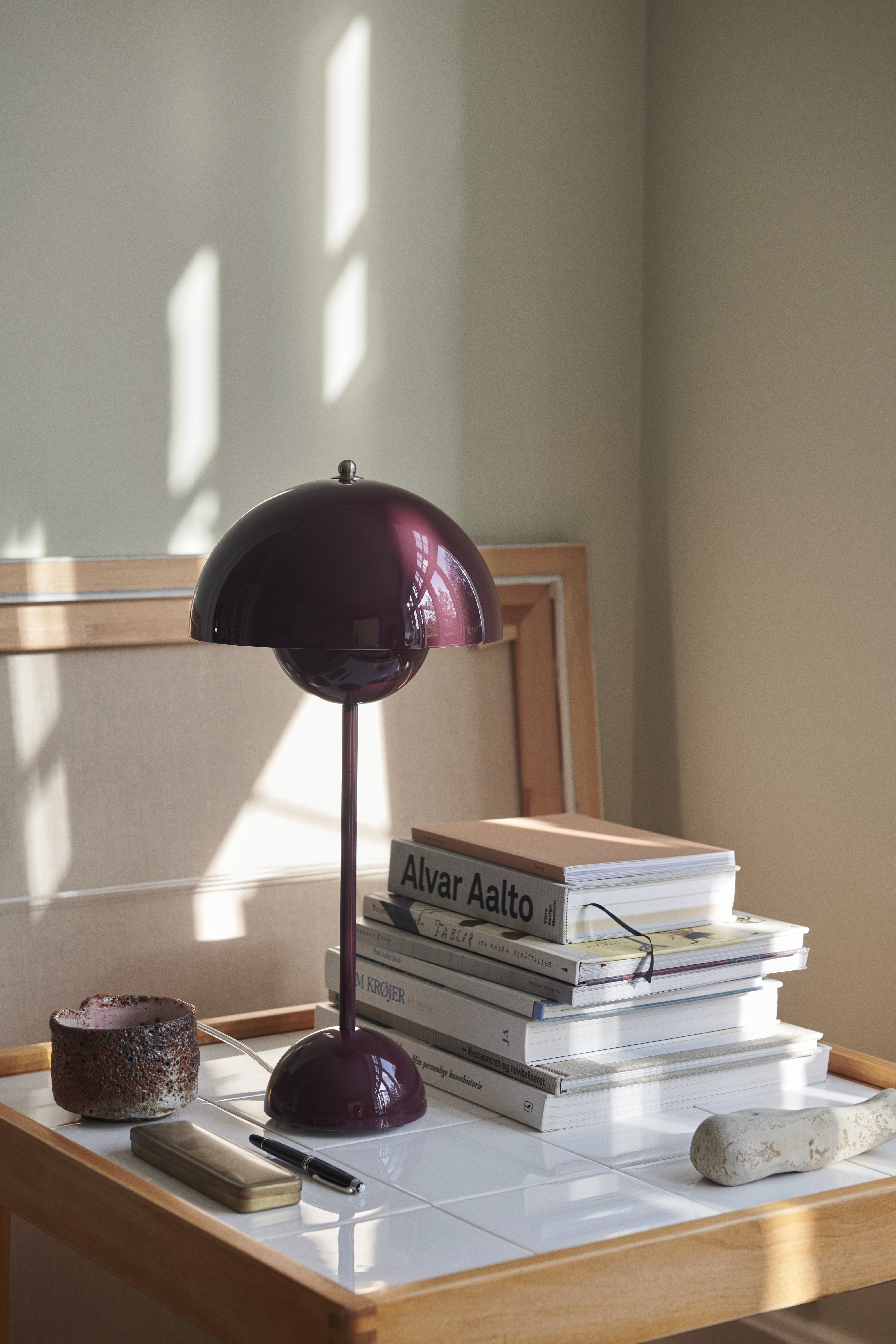 Stolní lampa FLOWERPOT VP3 tmavá švestka