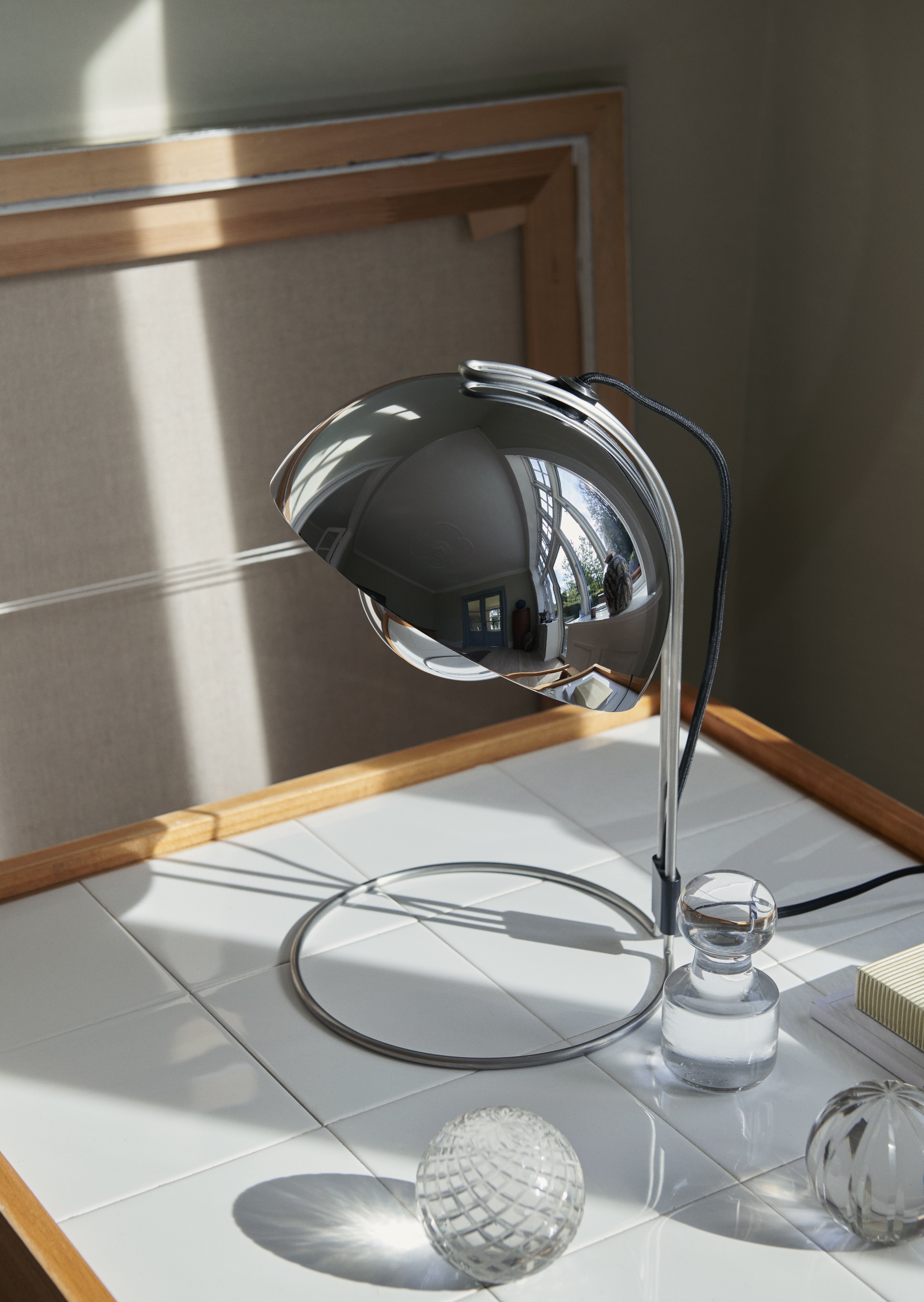 Stolní lampa FLOWERPOT VP4 chromovaná