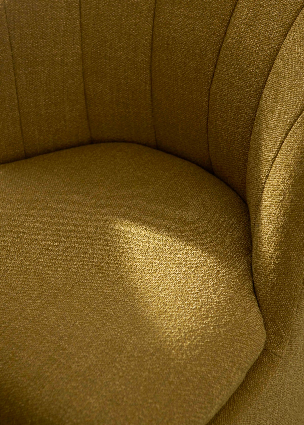 Krzeslo LOAFER SC106 čalouněné