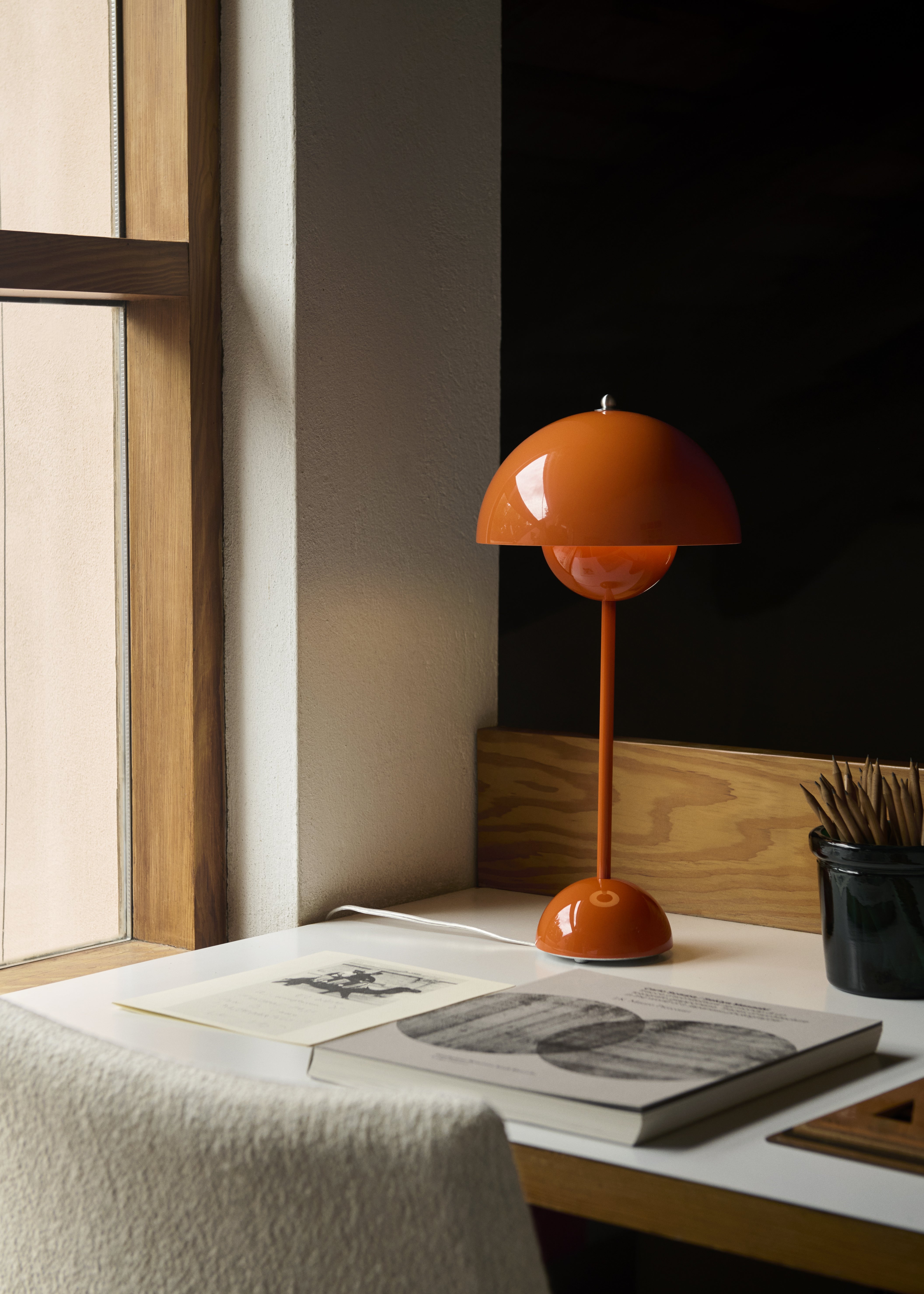 Stolní lampa FLOWERPOT VP3 oranžová