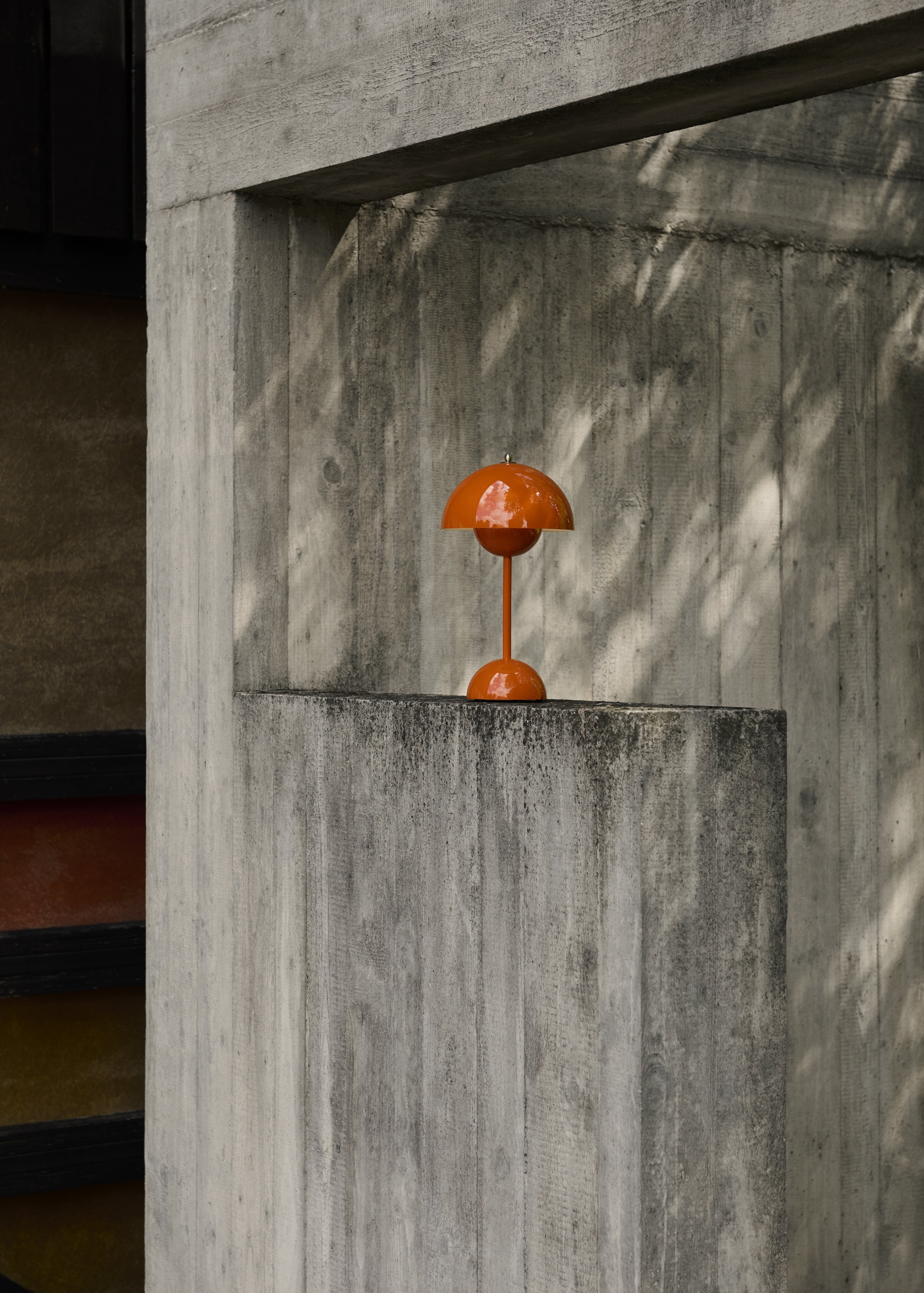 Lampa přenosná FLOWERPOT VP9 oranžová