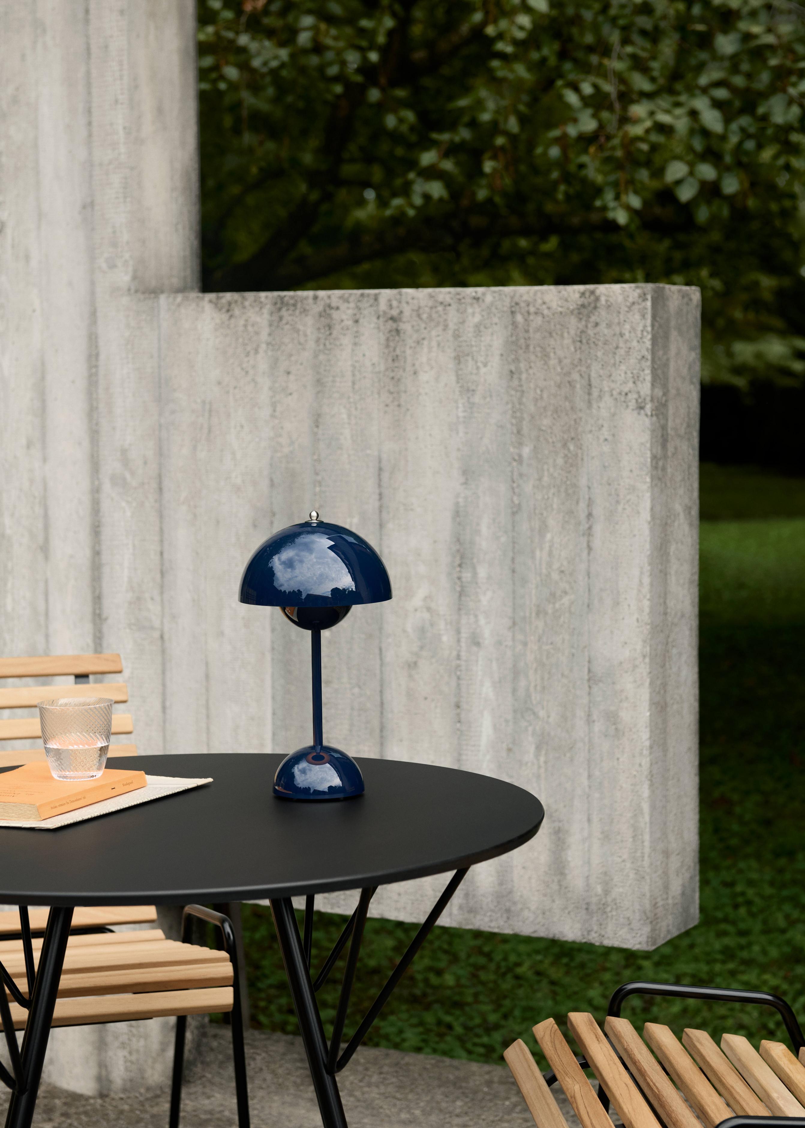 Lampa prenosná FLOWERPOT VP9 ocelová modrá