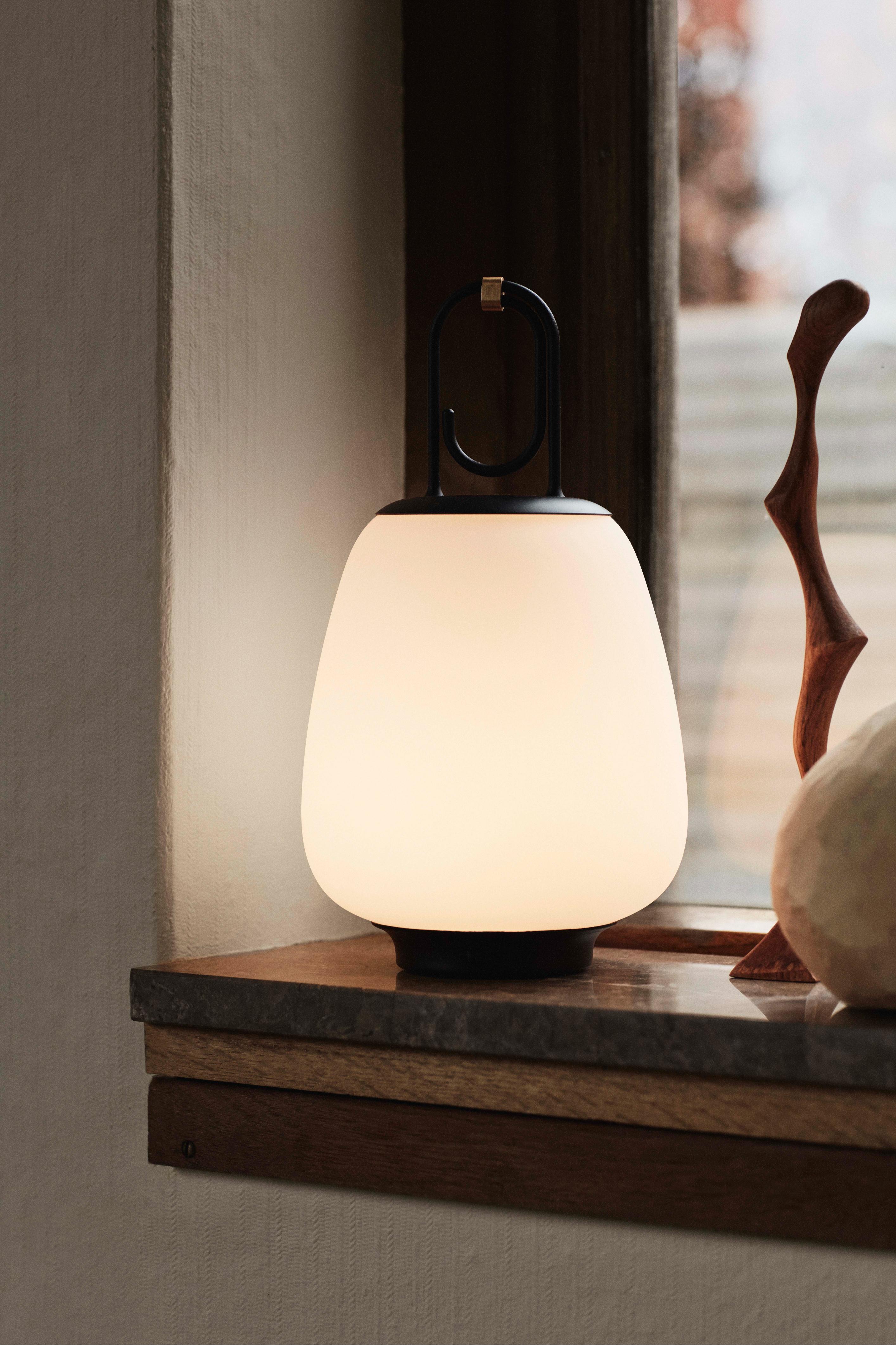 Přenosná venkovní lampa LUCCA SC51 bílá s černým povrchem