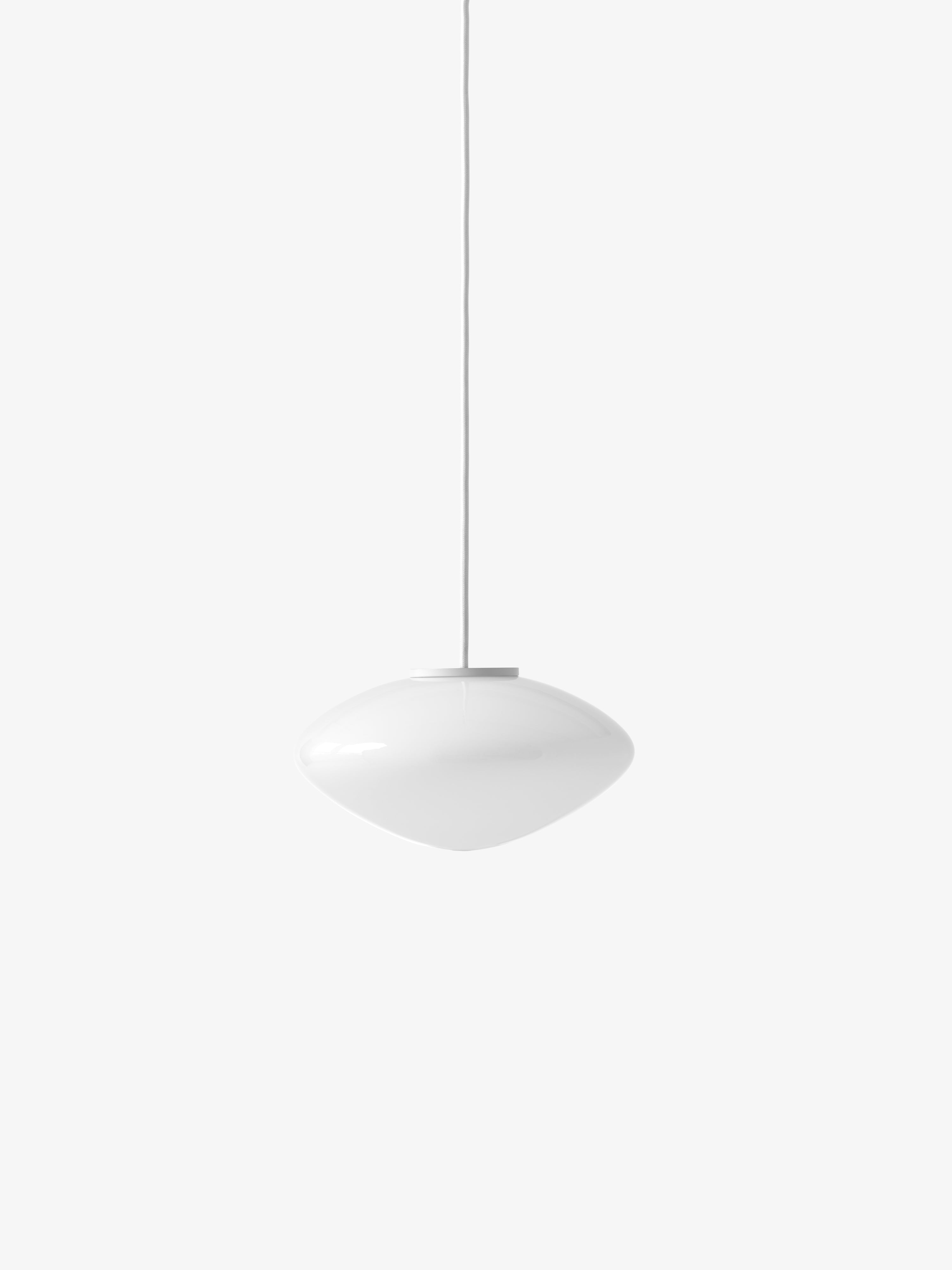 Lampa visící MIST s opálovým stínidlem