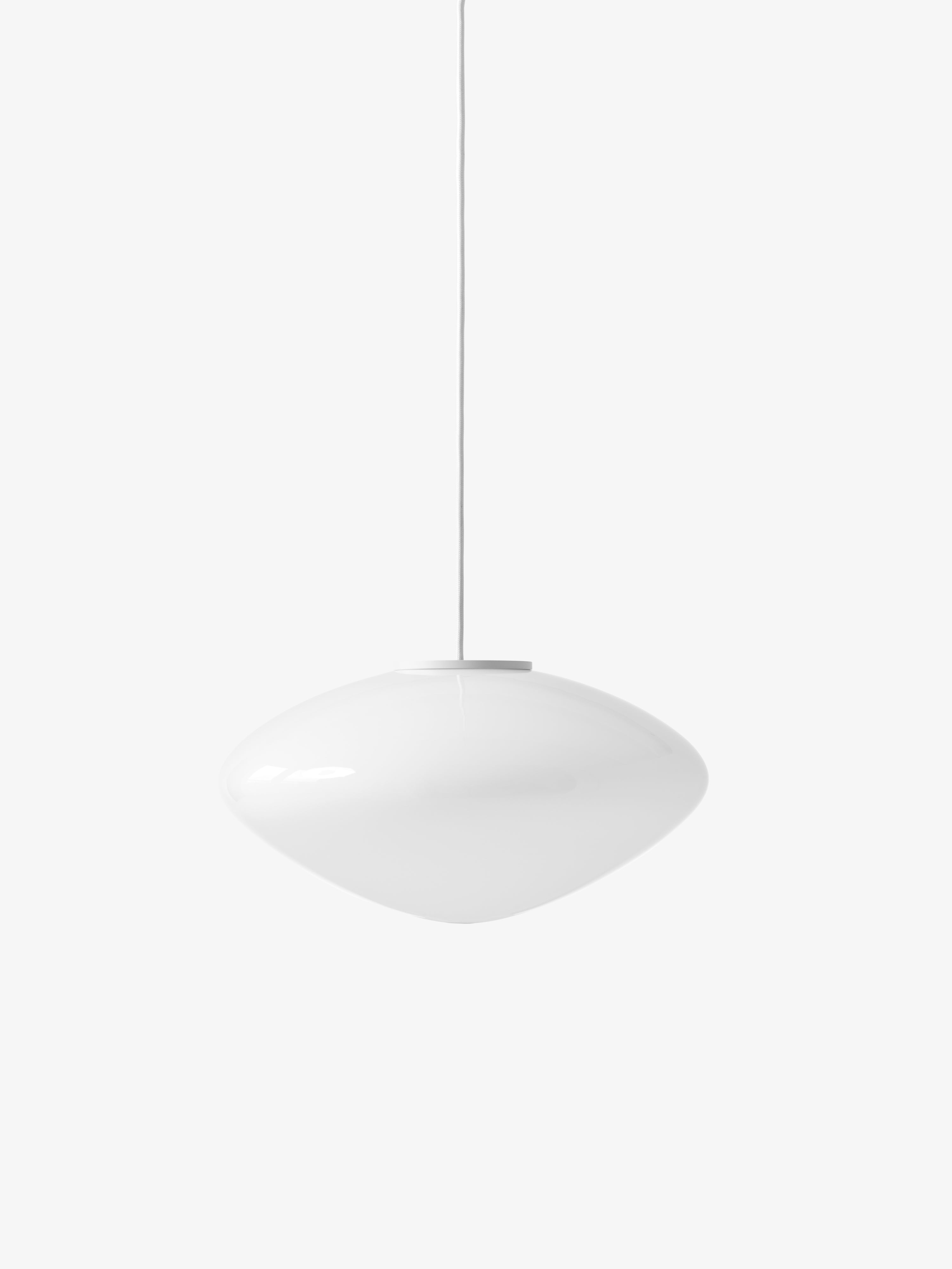 Lampa visící MIST s opálovým stínidlem
