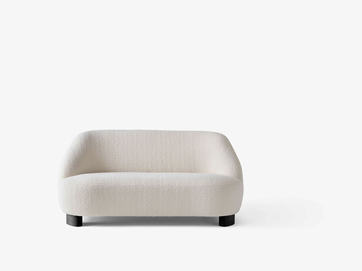 Sofa pro 2 osoby MARGAS LC3 čalouněná s černou dubovou základnou