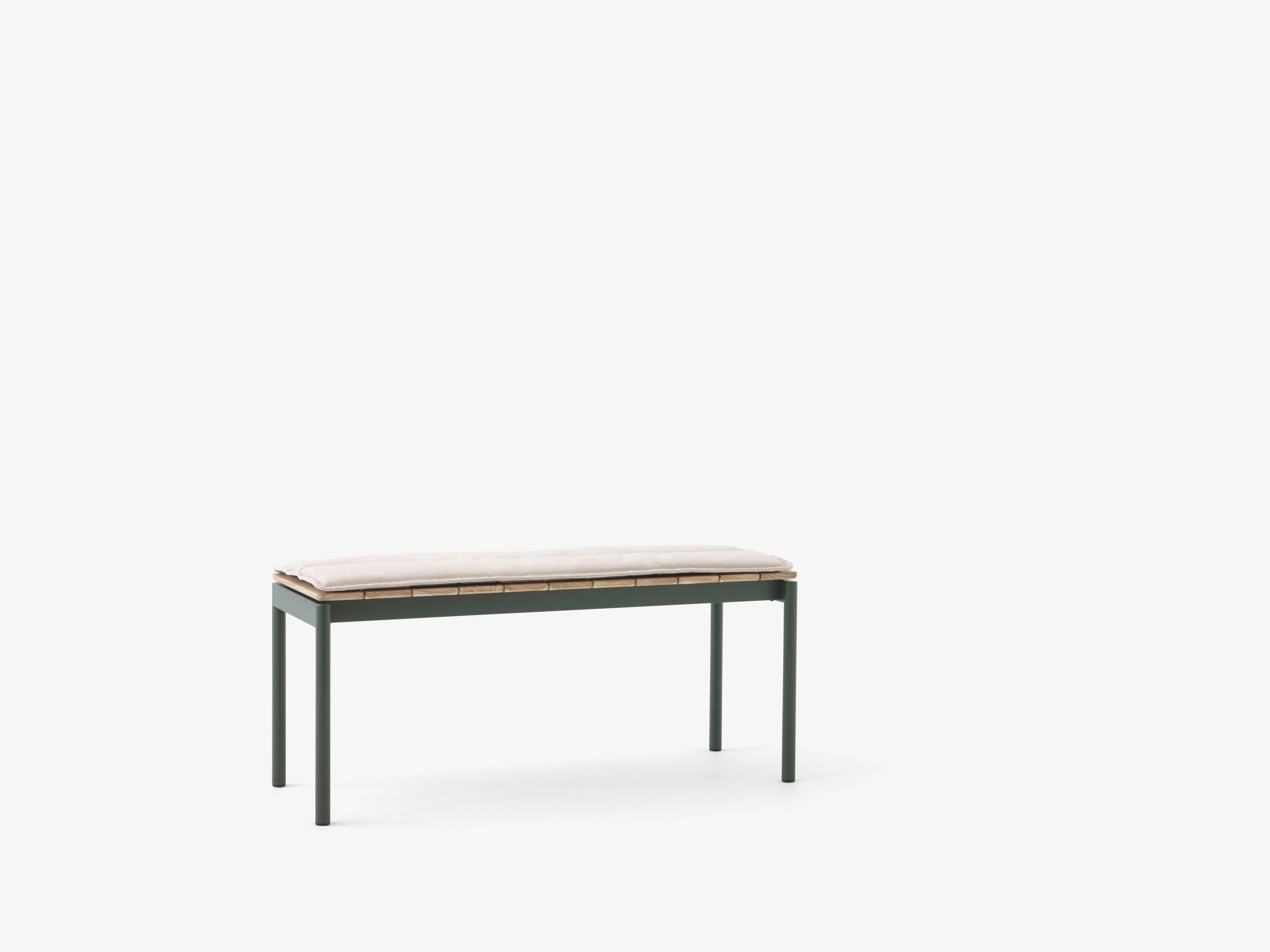Zahradní lavice VILLE z teakového dřeva s tmavě zeleným podstavcem