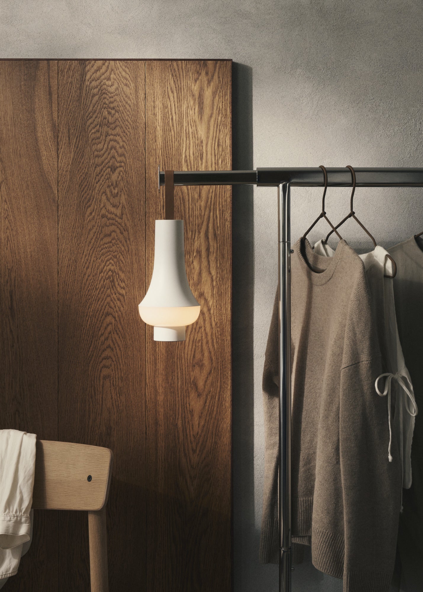 Přenosná lampa TOMOSHI bílá