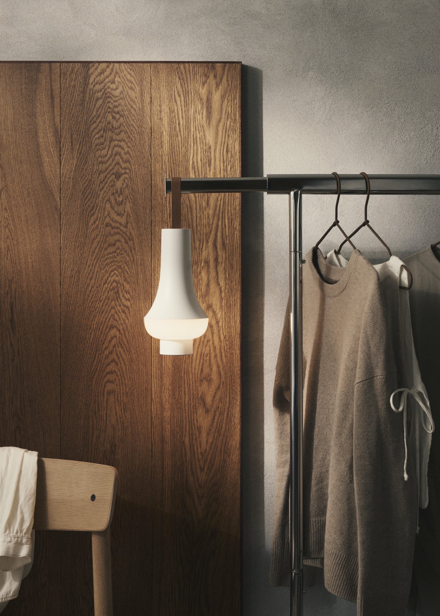 Přenosná lampa TOMOSHI bílá