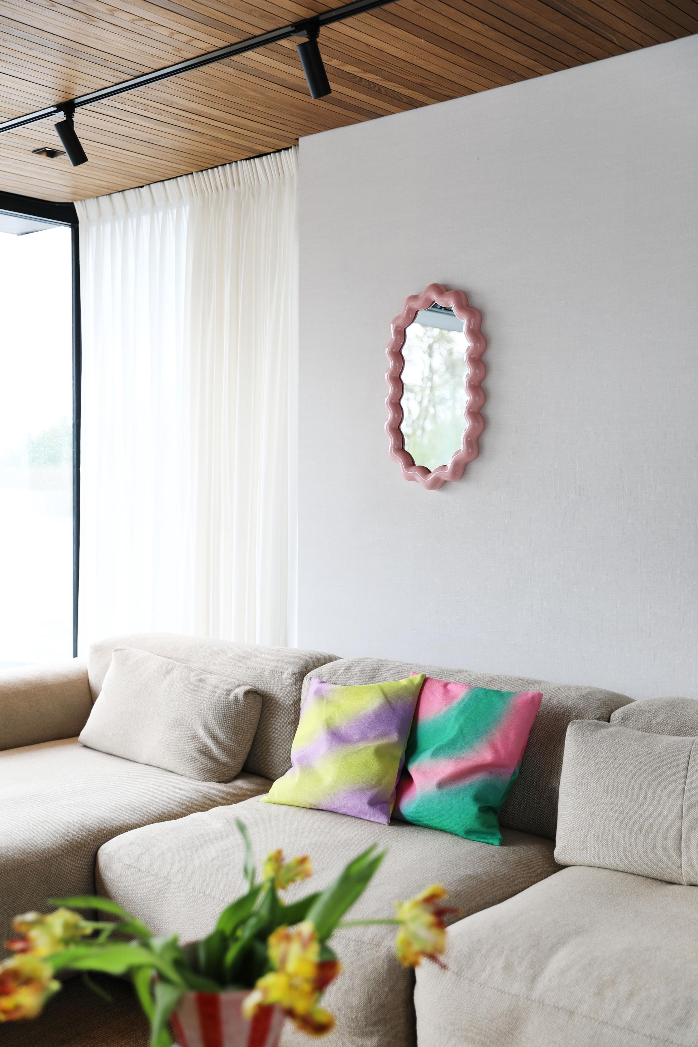 Ovalné zrcadlo ZIGZAG růžové