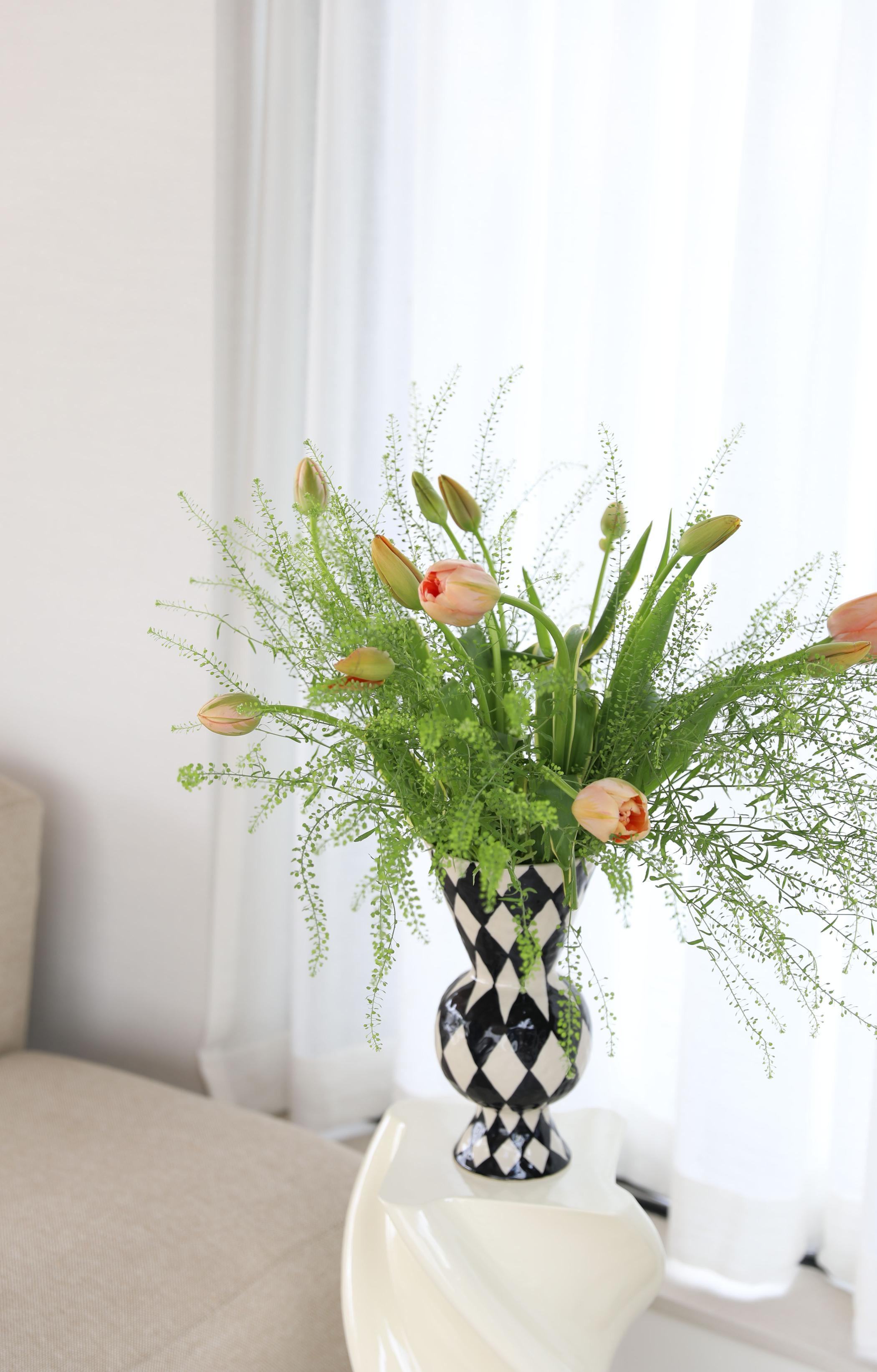 Váza RHOMBIC černá s bílou