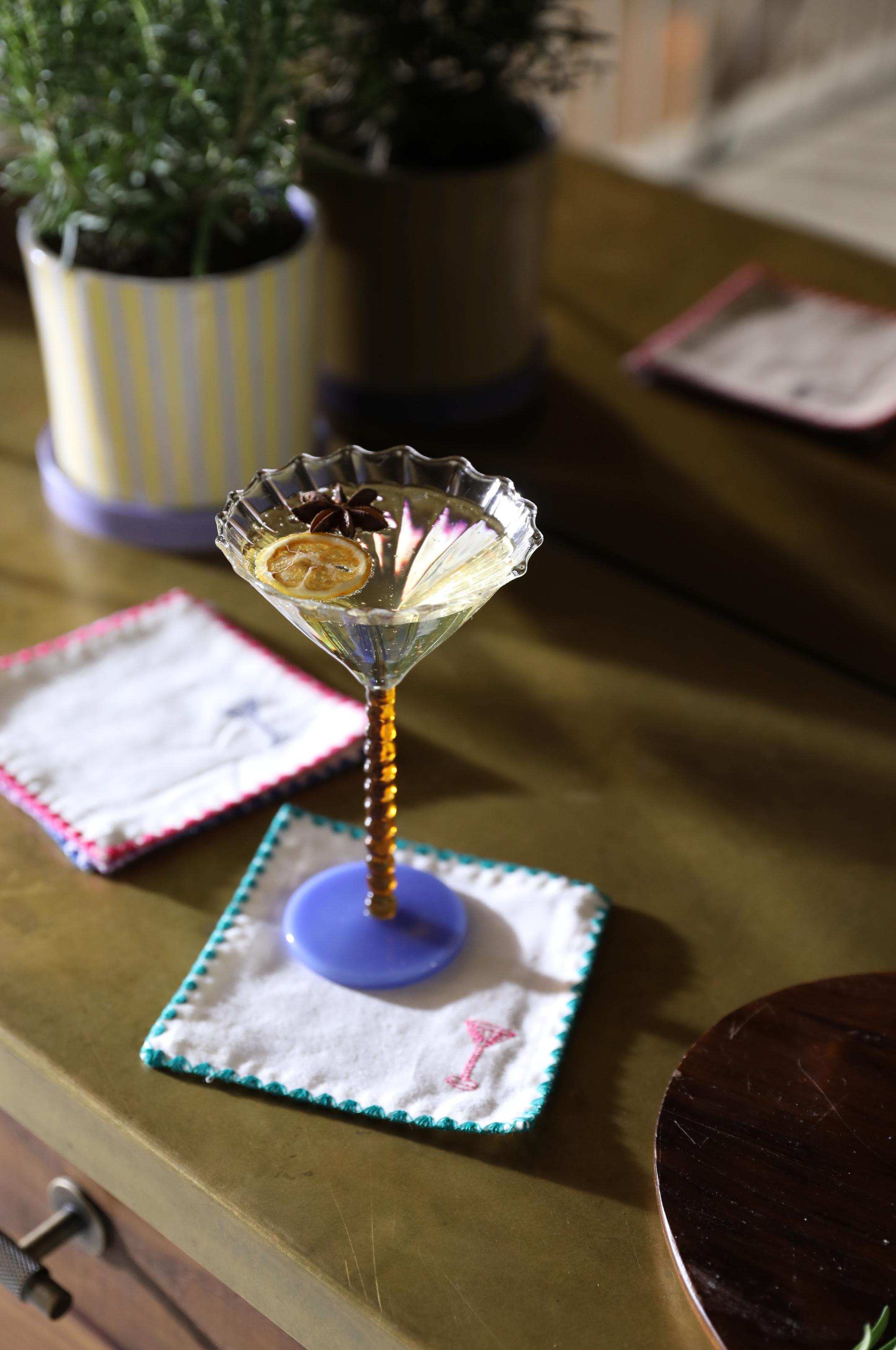 Sada skleněných pohárů PERLE jantarová s modrou